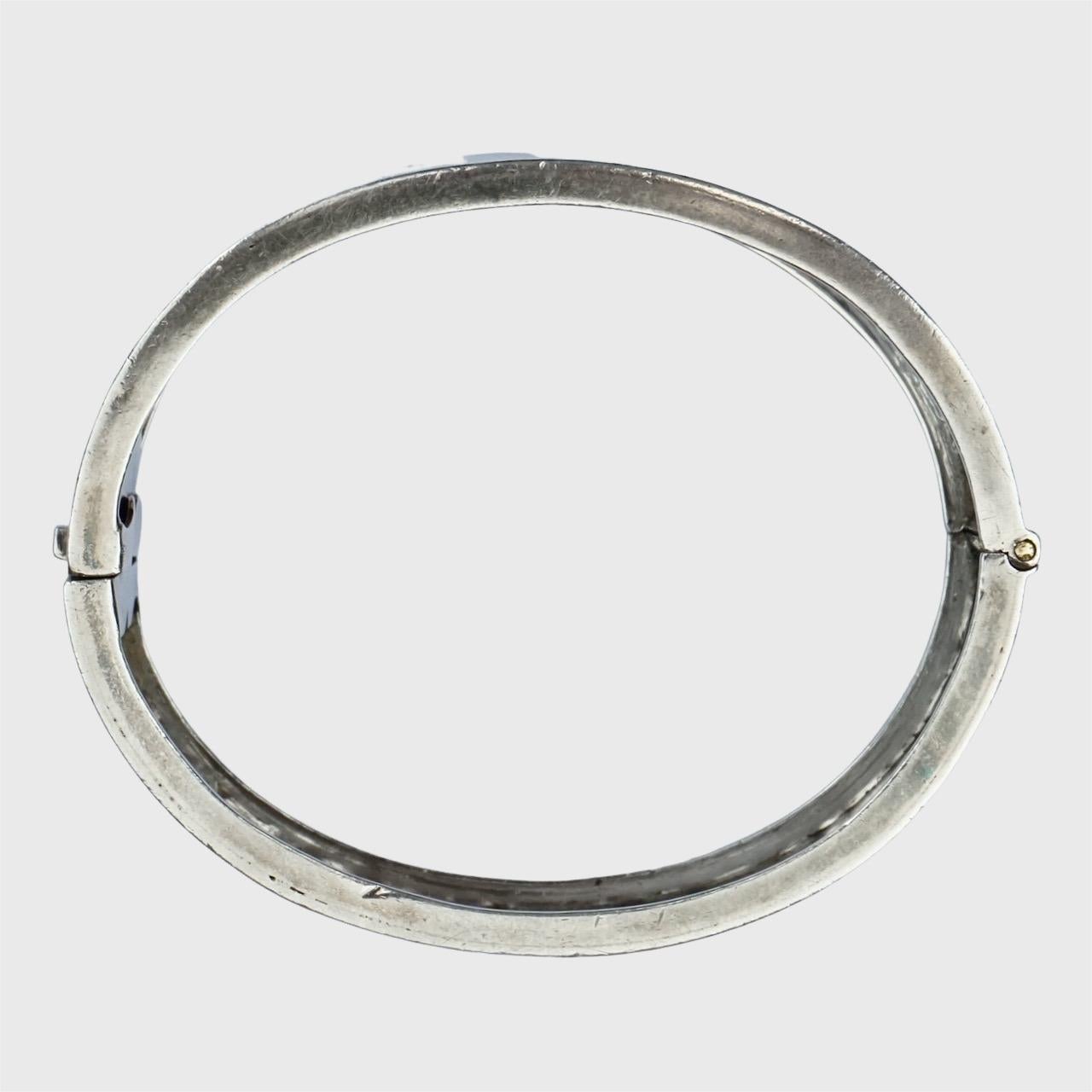 Bracelet en argent de l'époque victorienne estampillé ORR en vente 1
