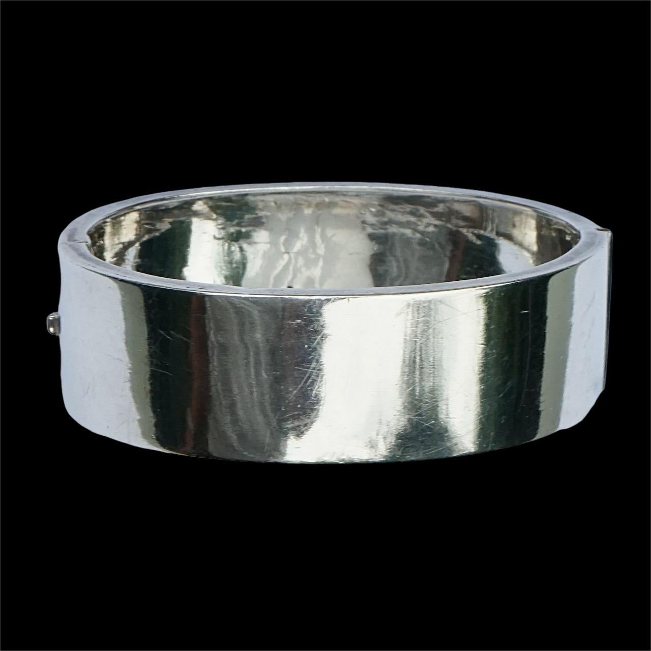 Bracelet en argent de l'époque victorienne estampillé ORR en vente 2