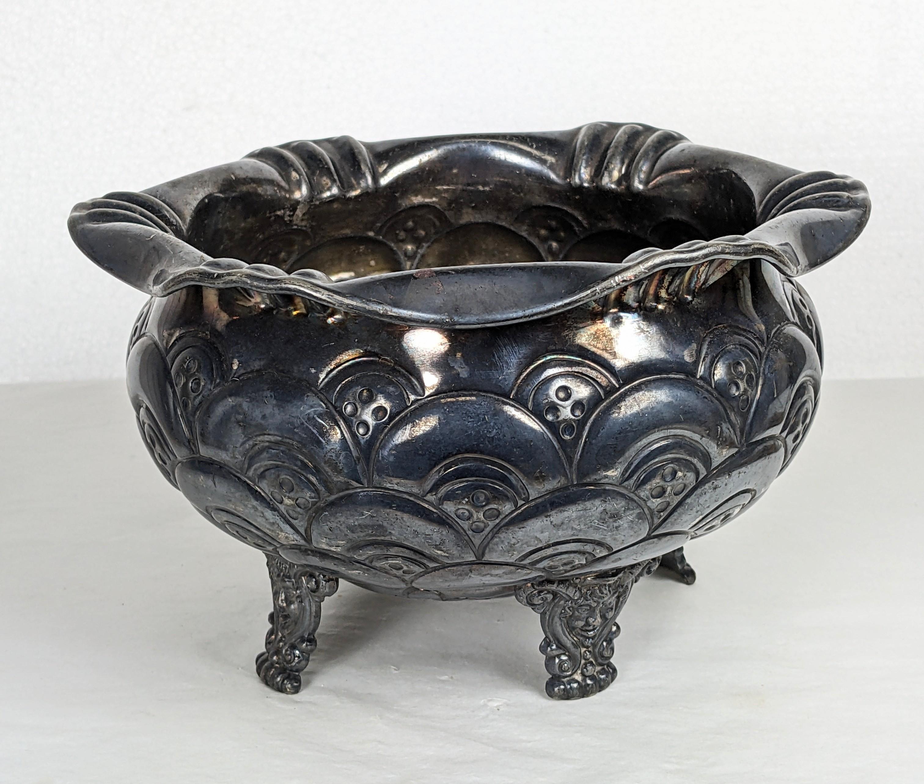 Americano Cachepot figurato vittoriano in silver plate, Meriden in vendita