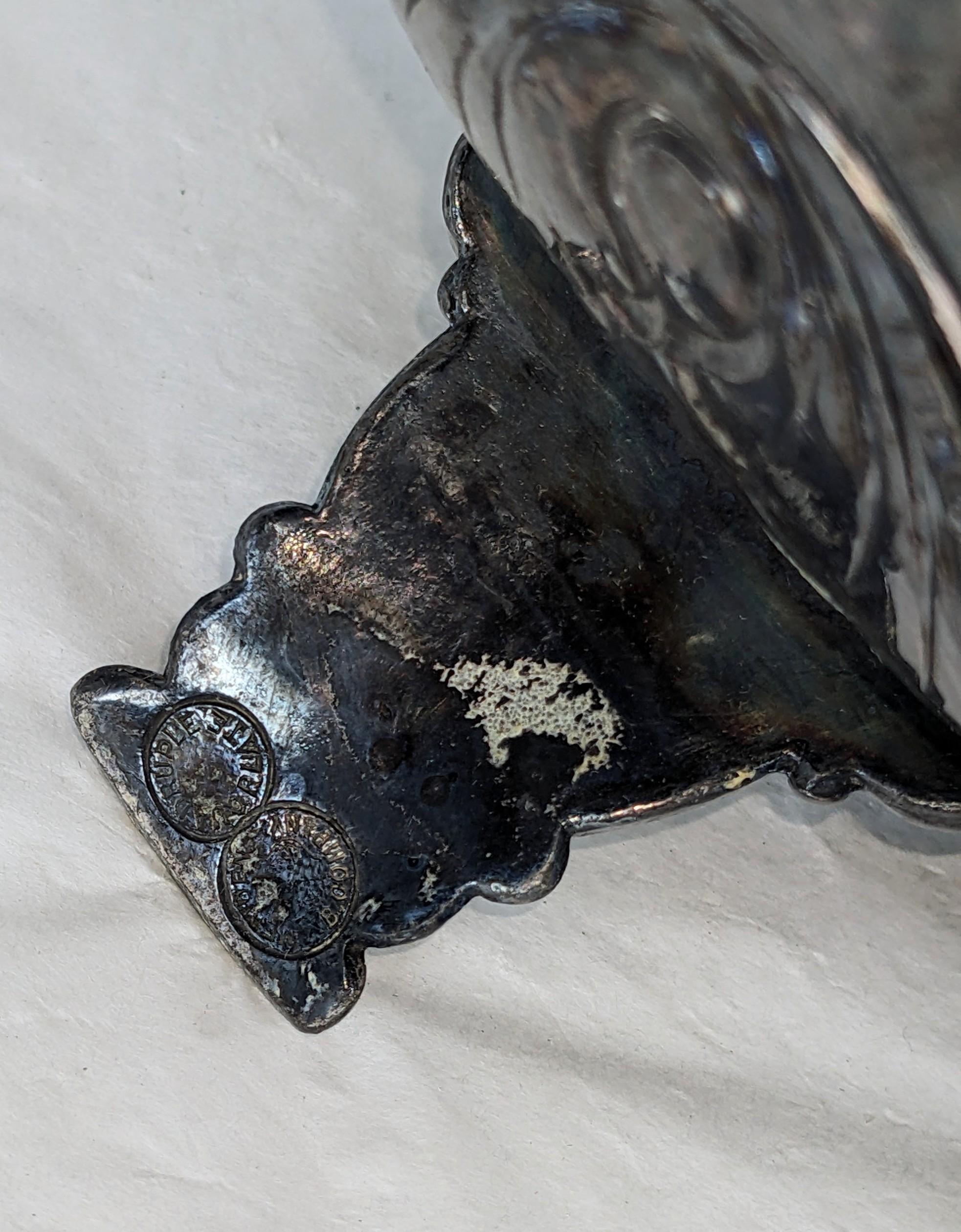Cachepot figurato vittoriano in silver plate, Meriden in vendita 2