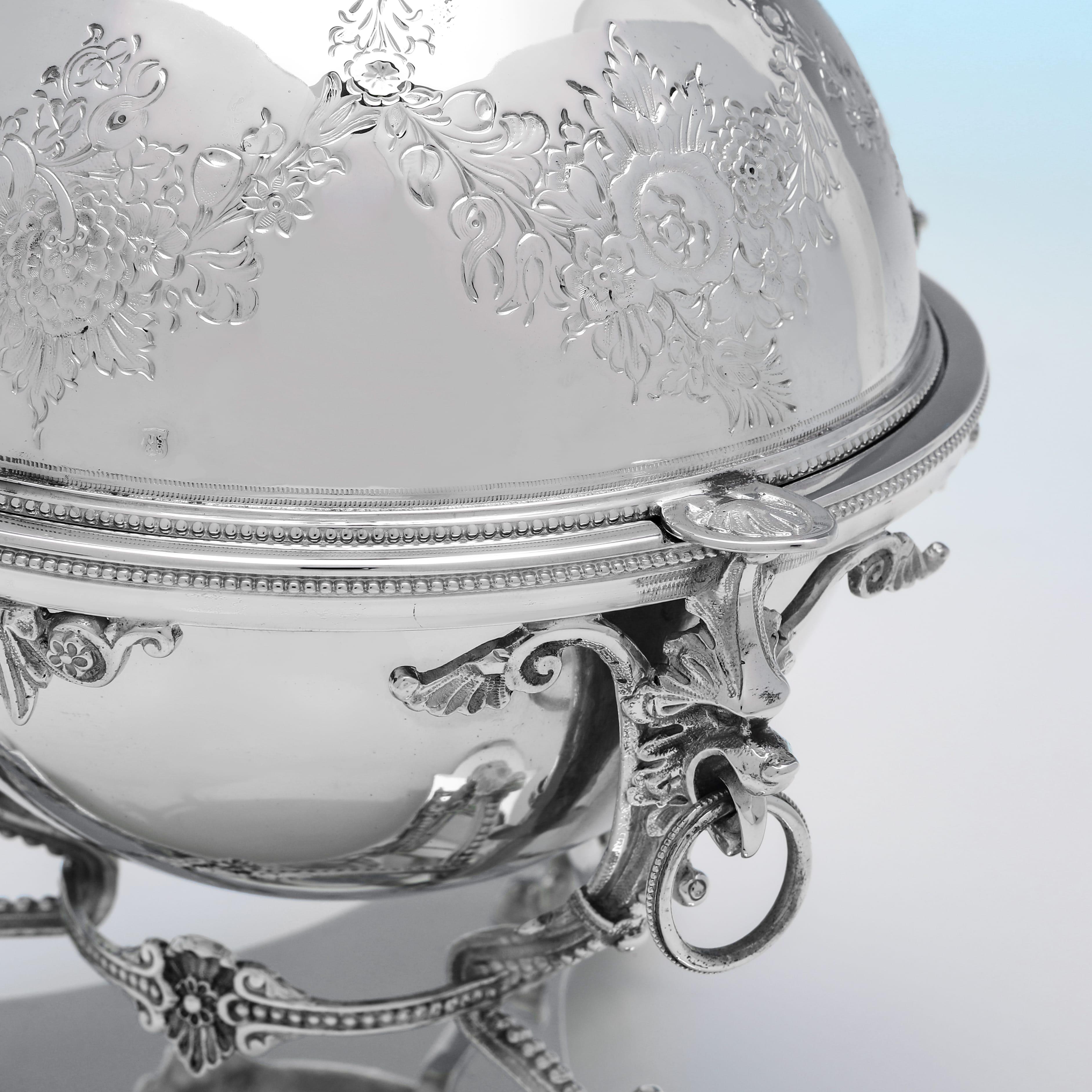 Boîte à biscuits victorienne à couvercle tournant en métal argenté, enregistrée en janvier 1870. Bon état - En vente à London, London