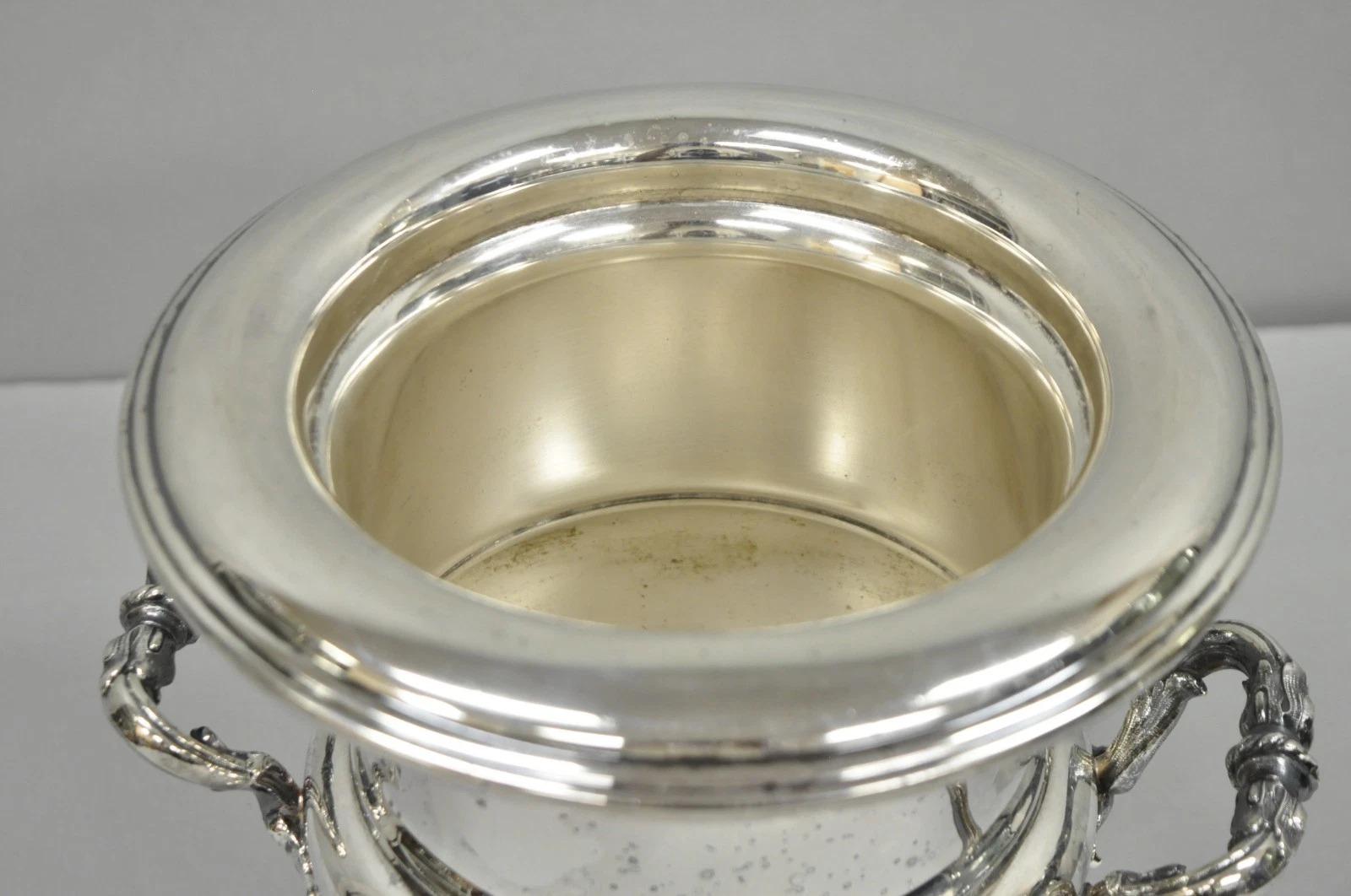20ième siècle Seau à glace Victorian Trophy Cup Silver Plated Bar Champagne Chiller Ice Bucket by Crescent en vente