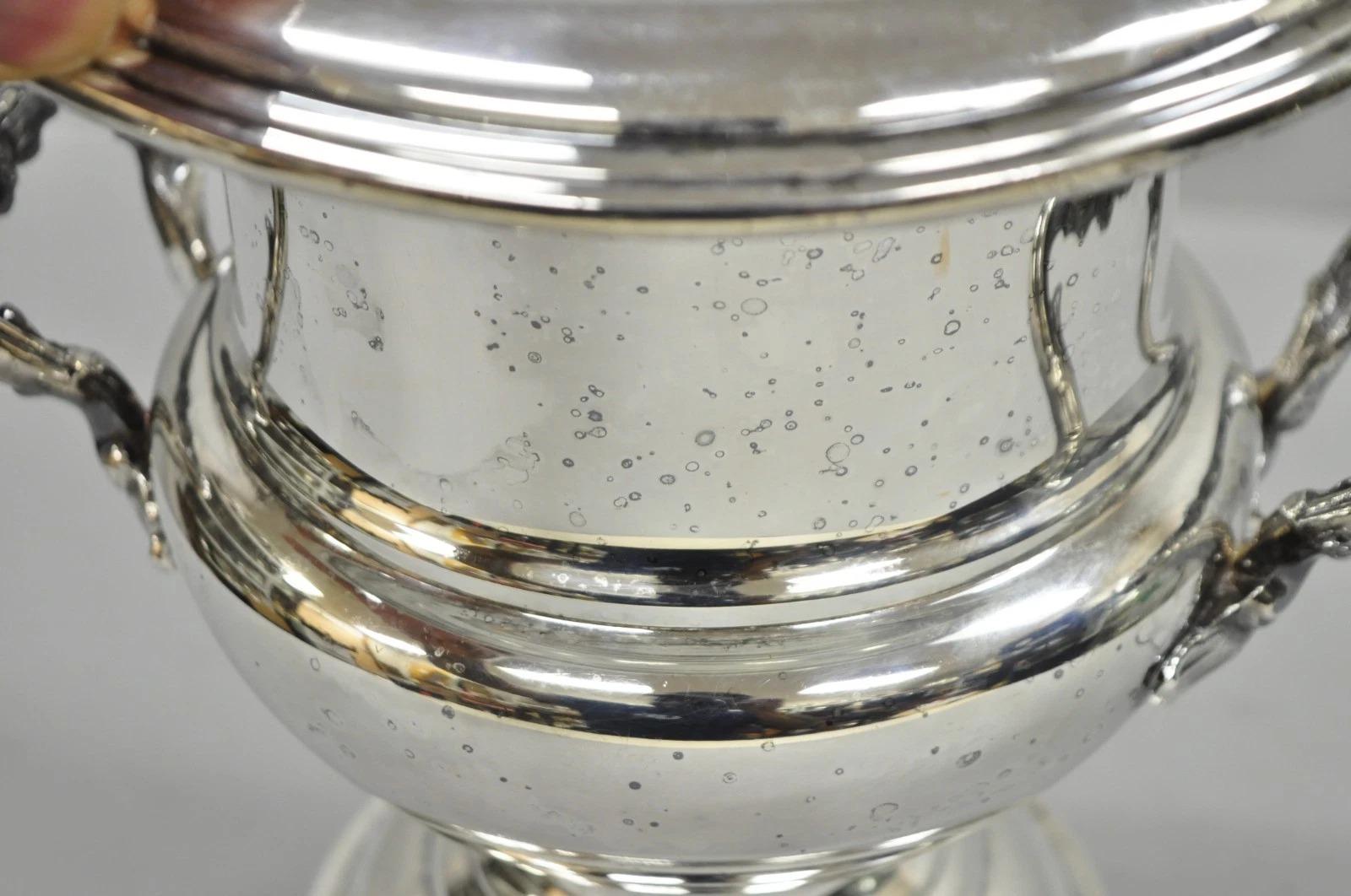 Seau à glace Victorian Trophy Cup Silver Plated Bar Champagne Chiller Ice Bucket by Crescent en vente 1