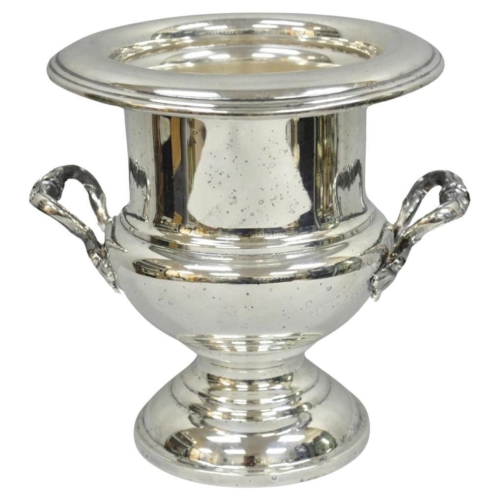 Seau à glace Victorian Trophy Cup Silver Plated Bar Champagne Chiller Ice Bucket by Crescent en vente