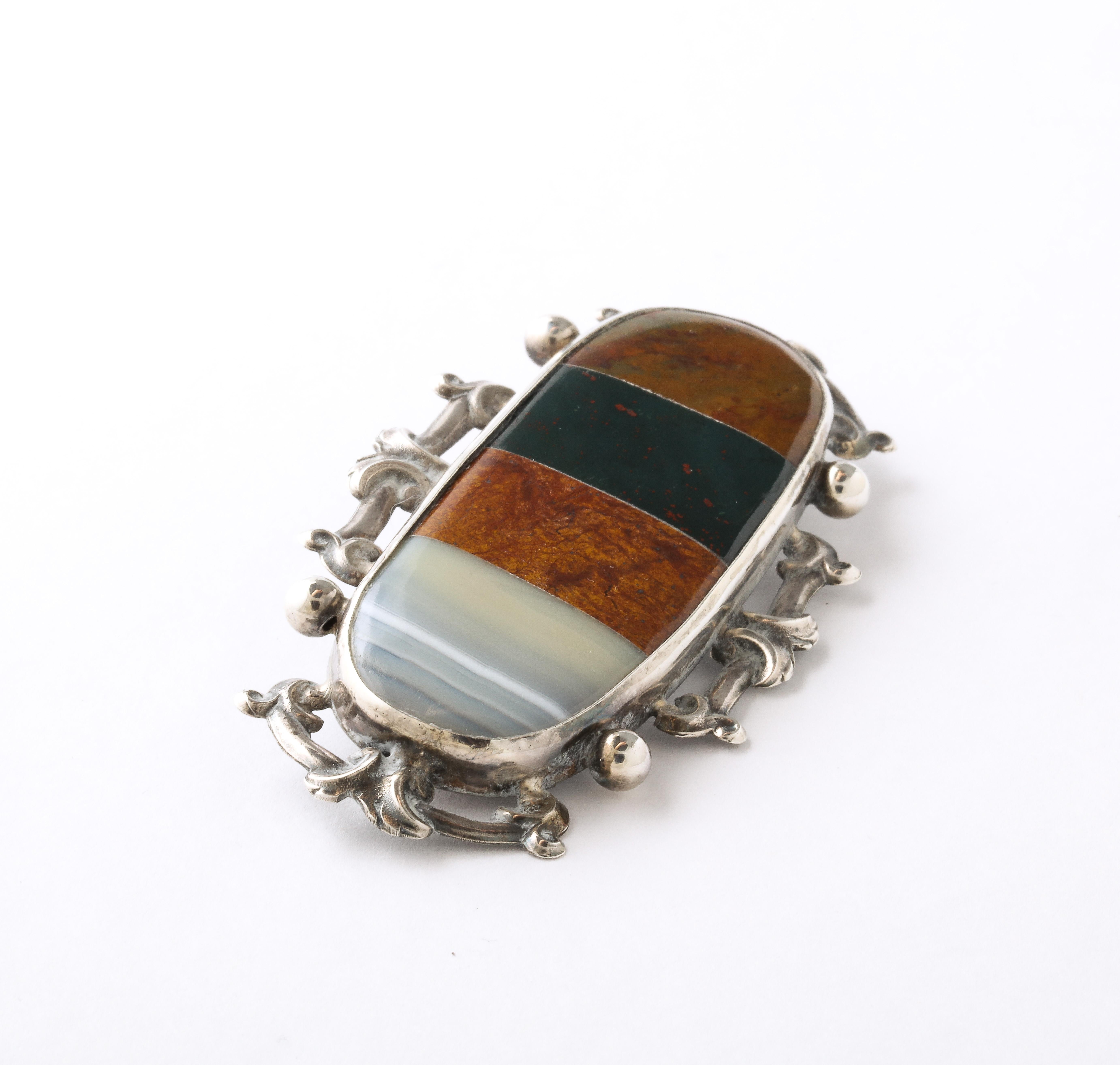 Victorian Silver Scottish Agate Brooch In Excellent Condition For Sale In Stamford, CT