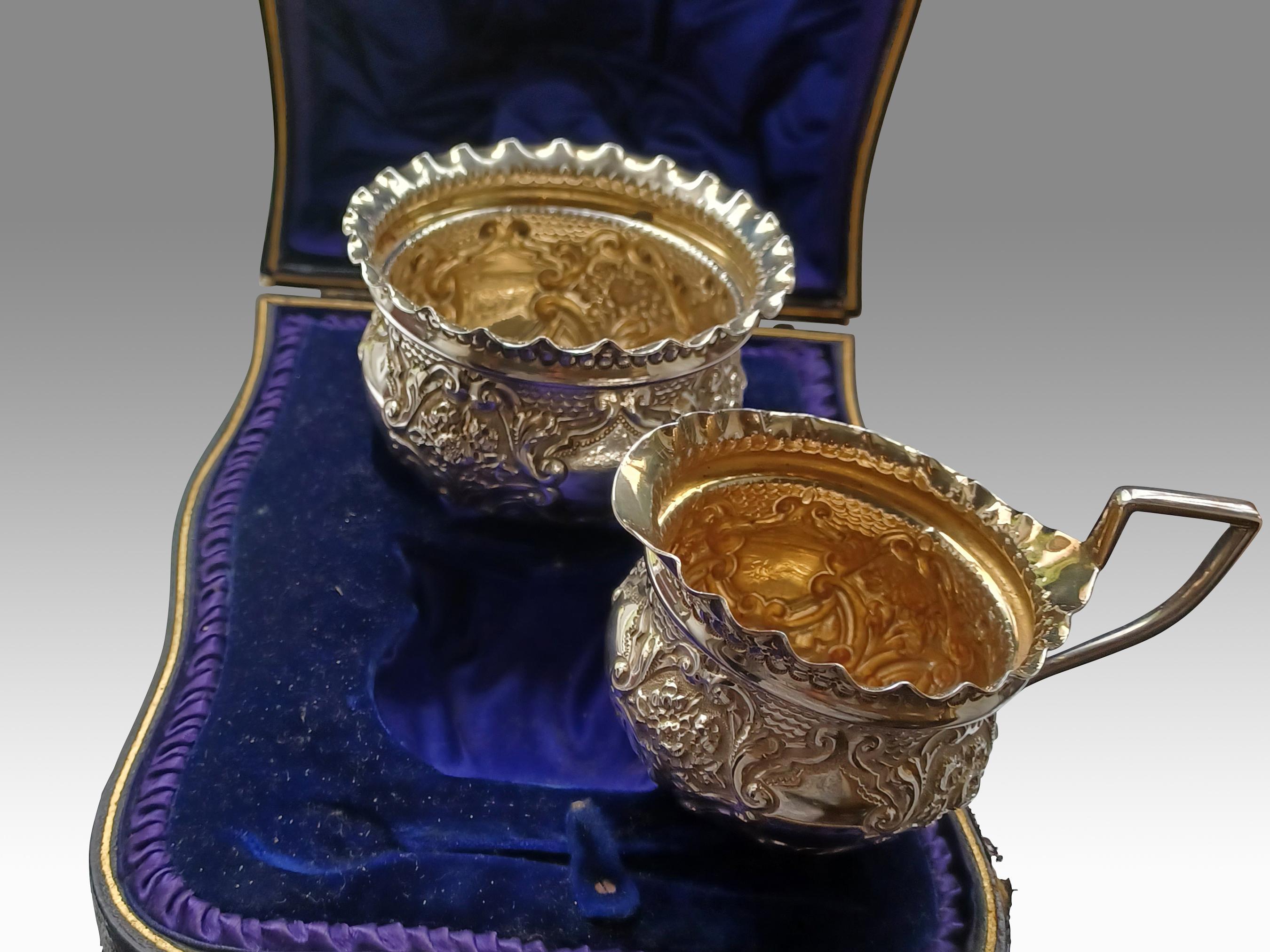 Victorian Silver Sugar Bowl and Creamer with Foliate Embossing in Original Case For Sale 10