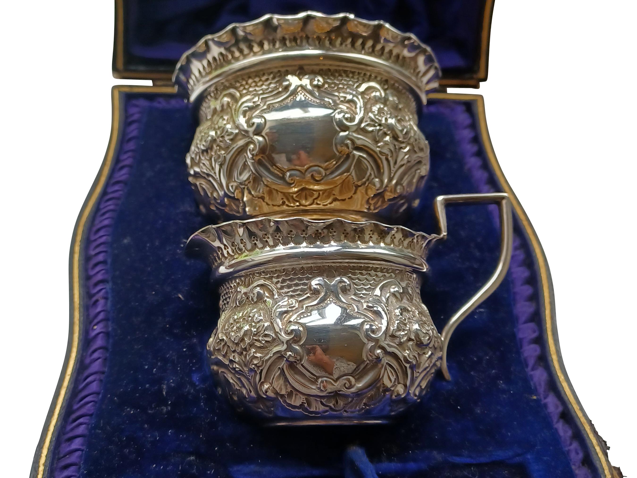 Victorian Silver Sugar Bowl and Creamer with Foliate Embossing in Original Case For Sale 5