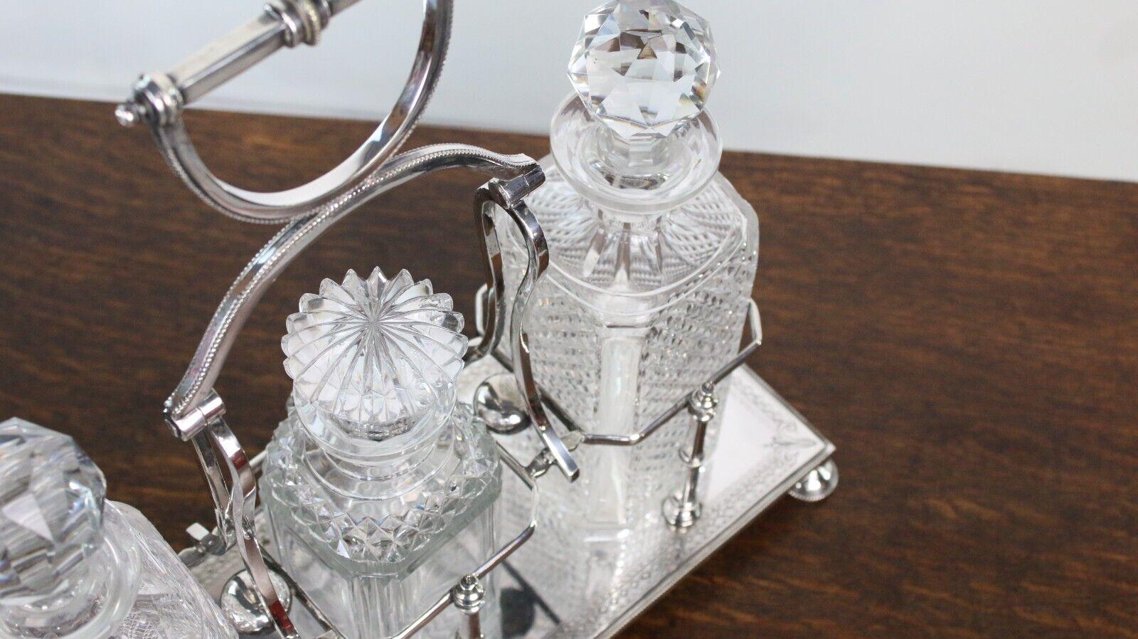Victorian Silver Three Bottle Decanter Tantalus Set For Sale 1