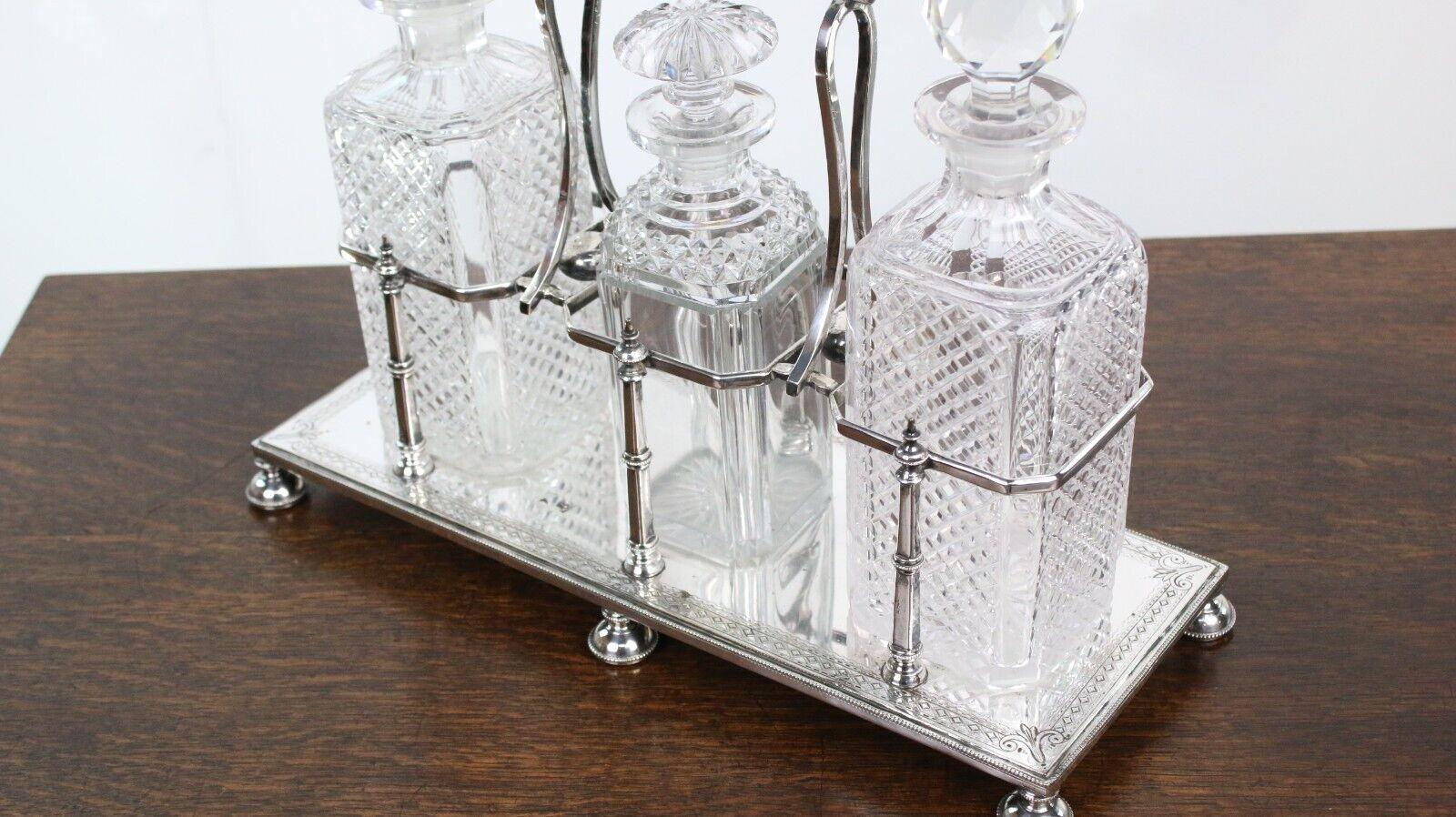 Victorian Silver Three Bottle Decanter Tantalus Set For Sale 4