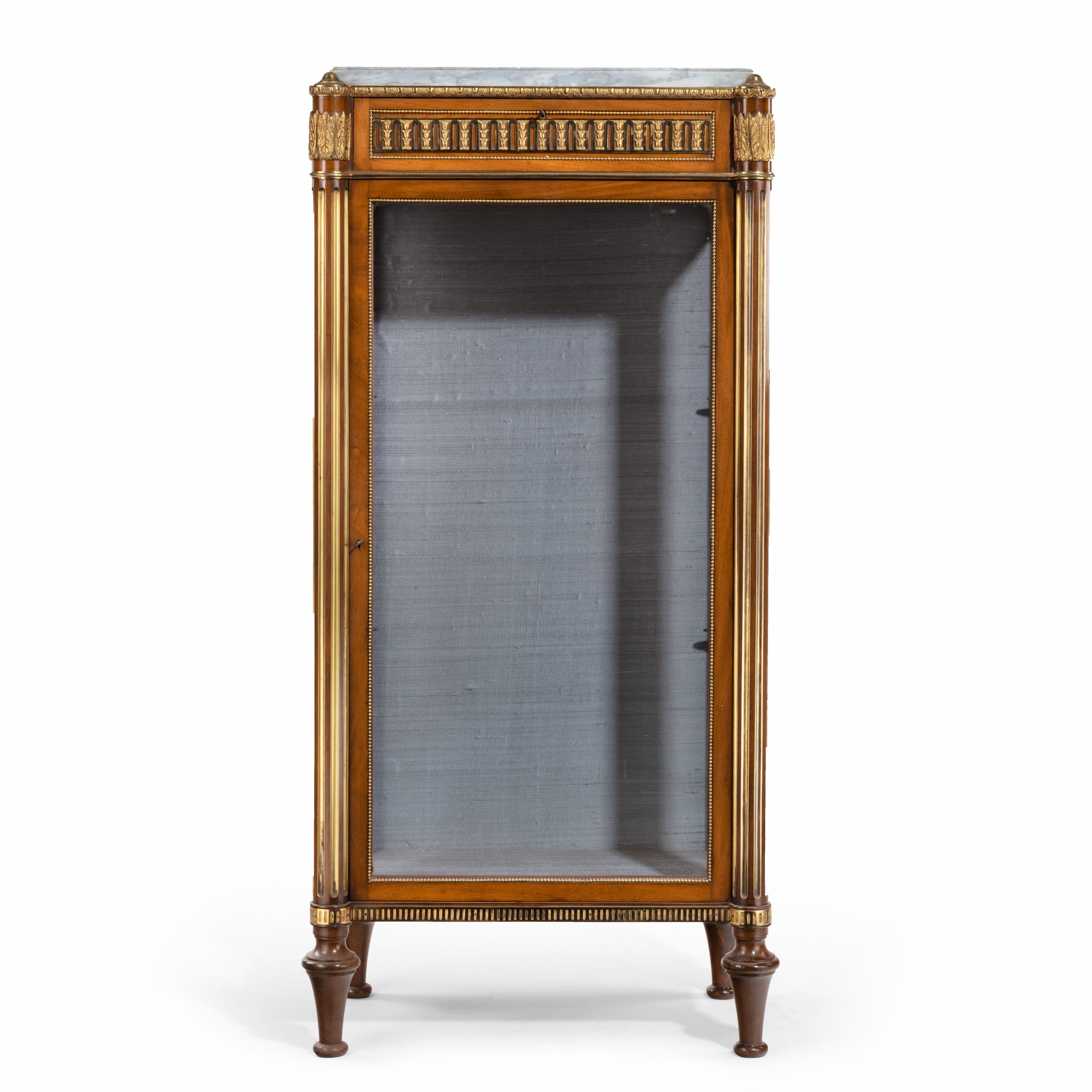 Viktorianischer Mahagoni-Schrank mit einer Tür im französischen Stil im Angebot 3