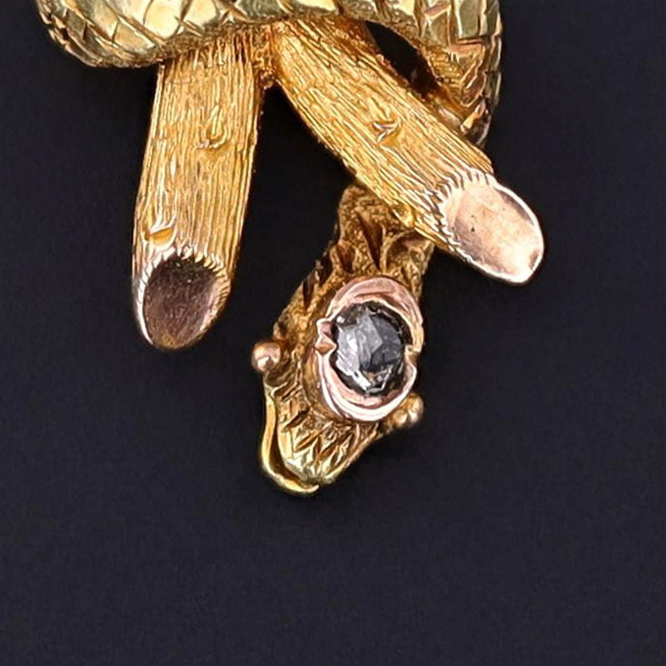 Taglio a rosa Charm vittoriano a forma di serpente in oro 18 e 10 carati in vendita