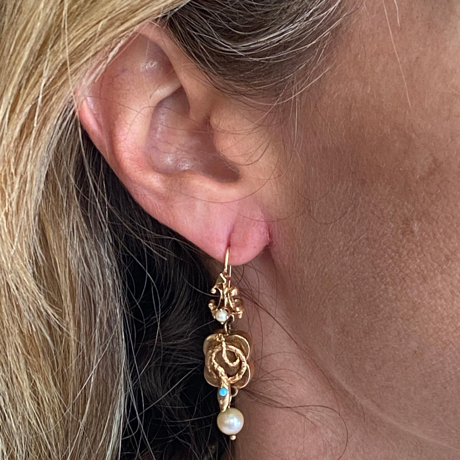 Victorian Snake Pearl Turrquoise 14 Karat Yellow Gold Drop Earrings Vintage In Good Condition In Boca Raton, FL