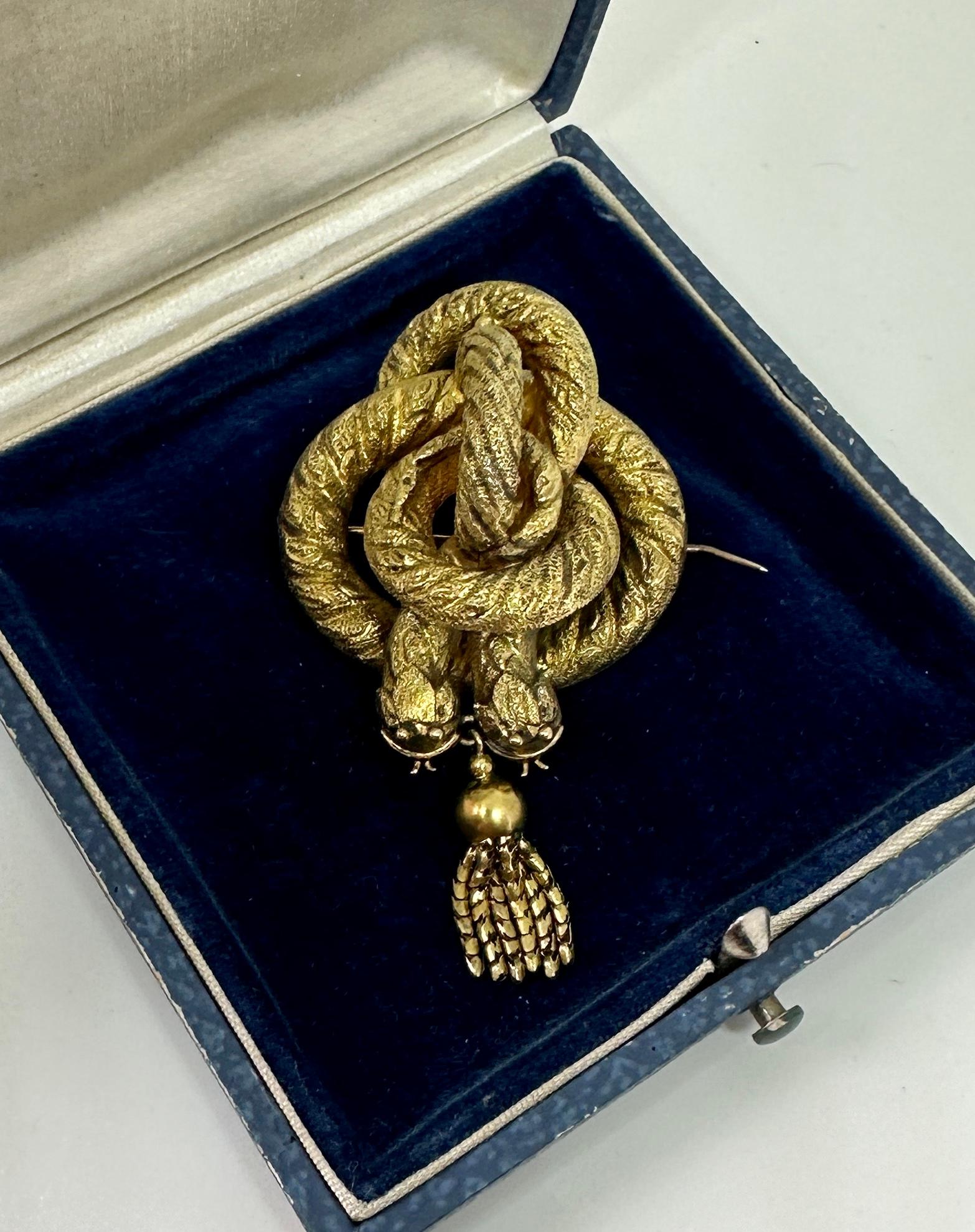 Women's or Men's Victorian Snake Pendant Brooch Necklace Antique Double Snakes 14 Karat Gold 1860 For Sale