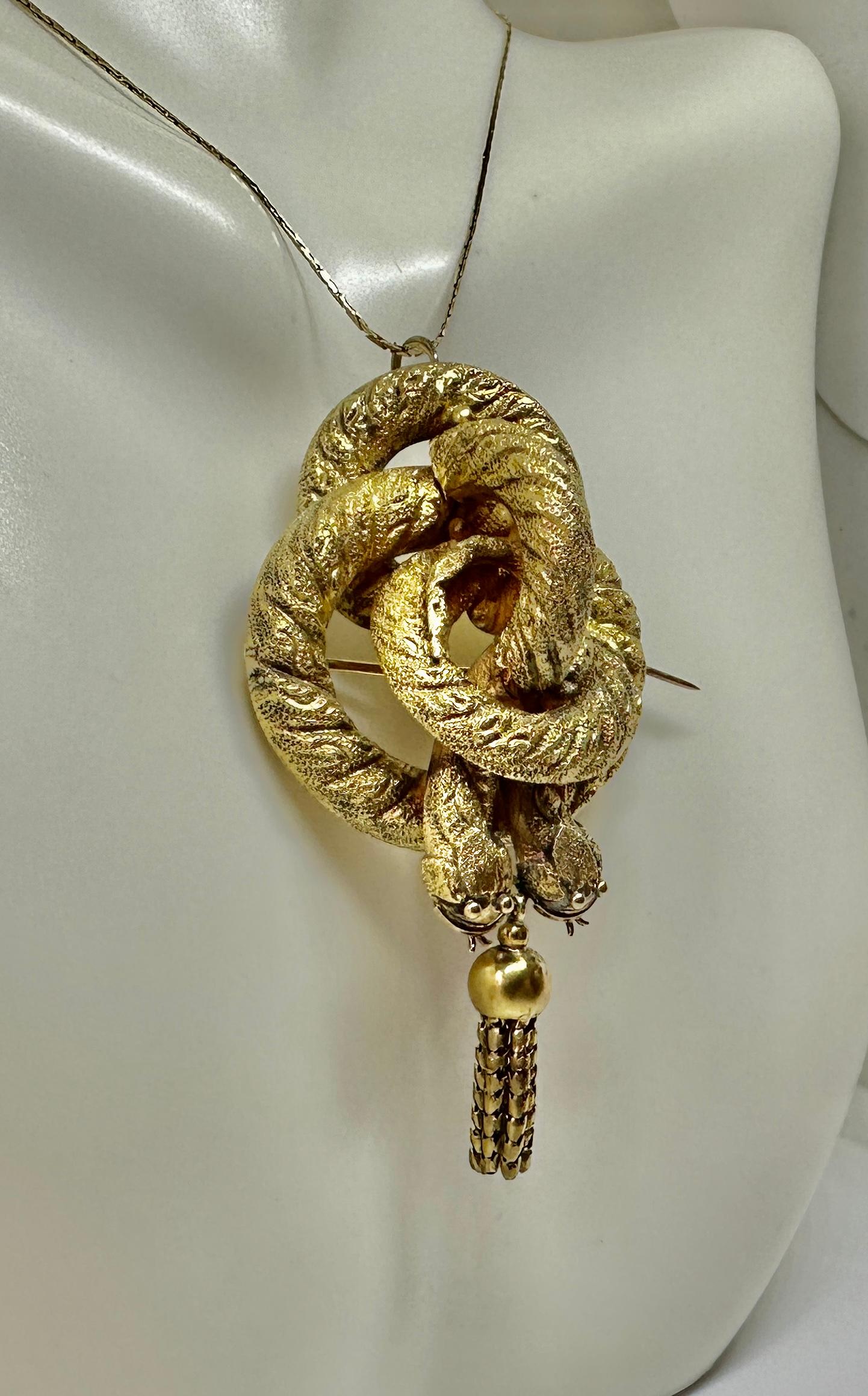 Victorian Snake Pendant Brooch Necklace Antique Double Snakes 14 Karat Gold 1860 For Sale 2