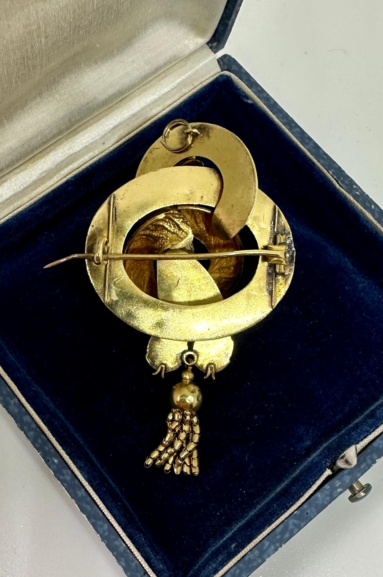 Victorian Snake Pendant Brooch Necklace Antique Double Snakes 14 Karat Gold 1860 For Sale 4