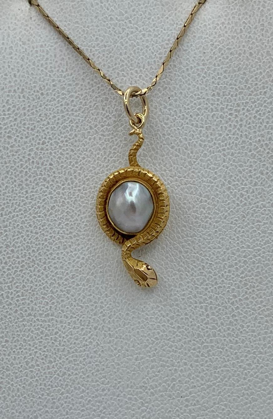 snake pearl necklace