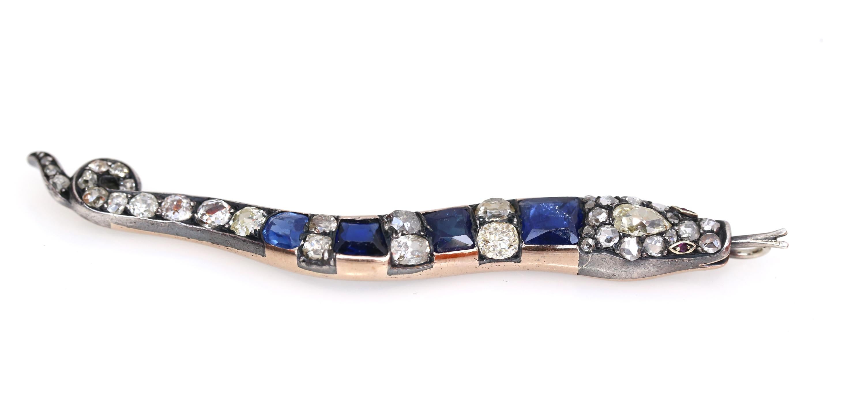 Victorian Snake Sapphire 3.5 Carat Diamonds 3.2 Carat Pendant Pin Brooch, 1890 In Good Condition For Sale In Herzelia, Tel Aviv