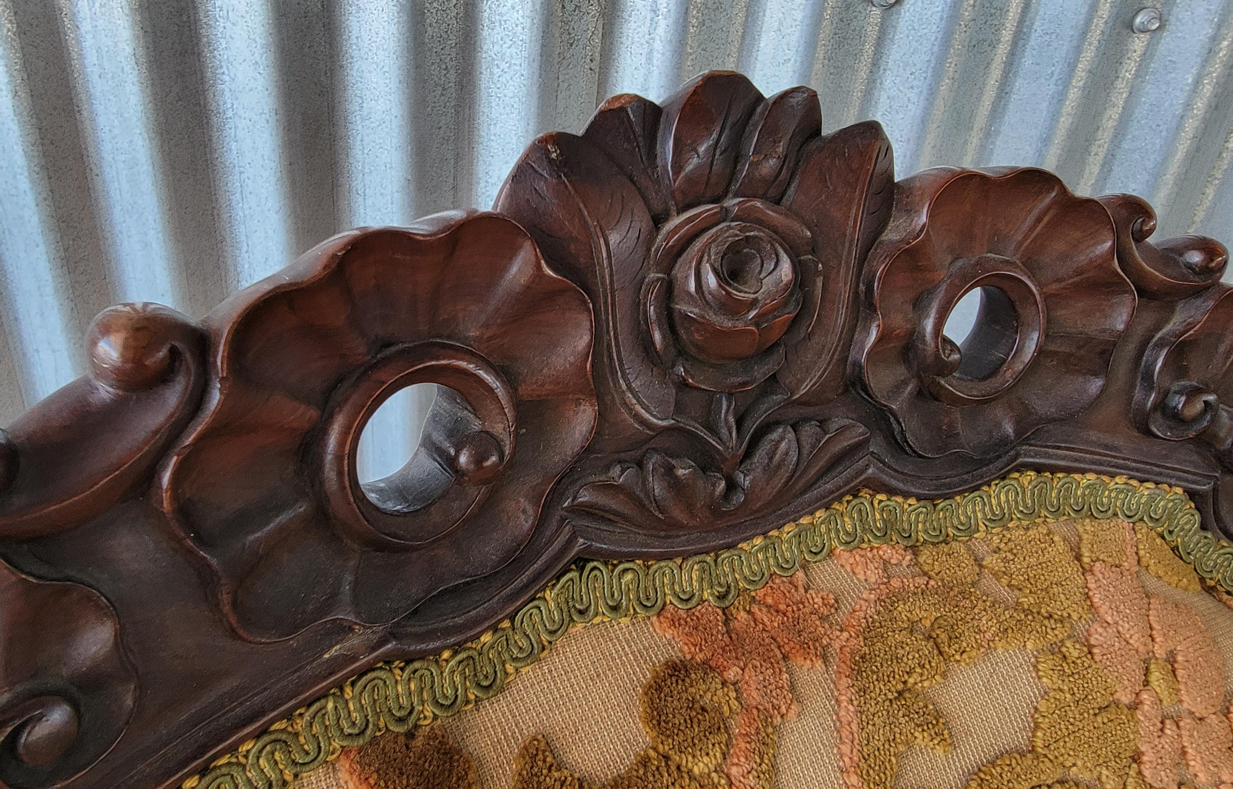 Victorian Sofa Circa. 1880 For Sale 6