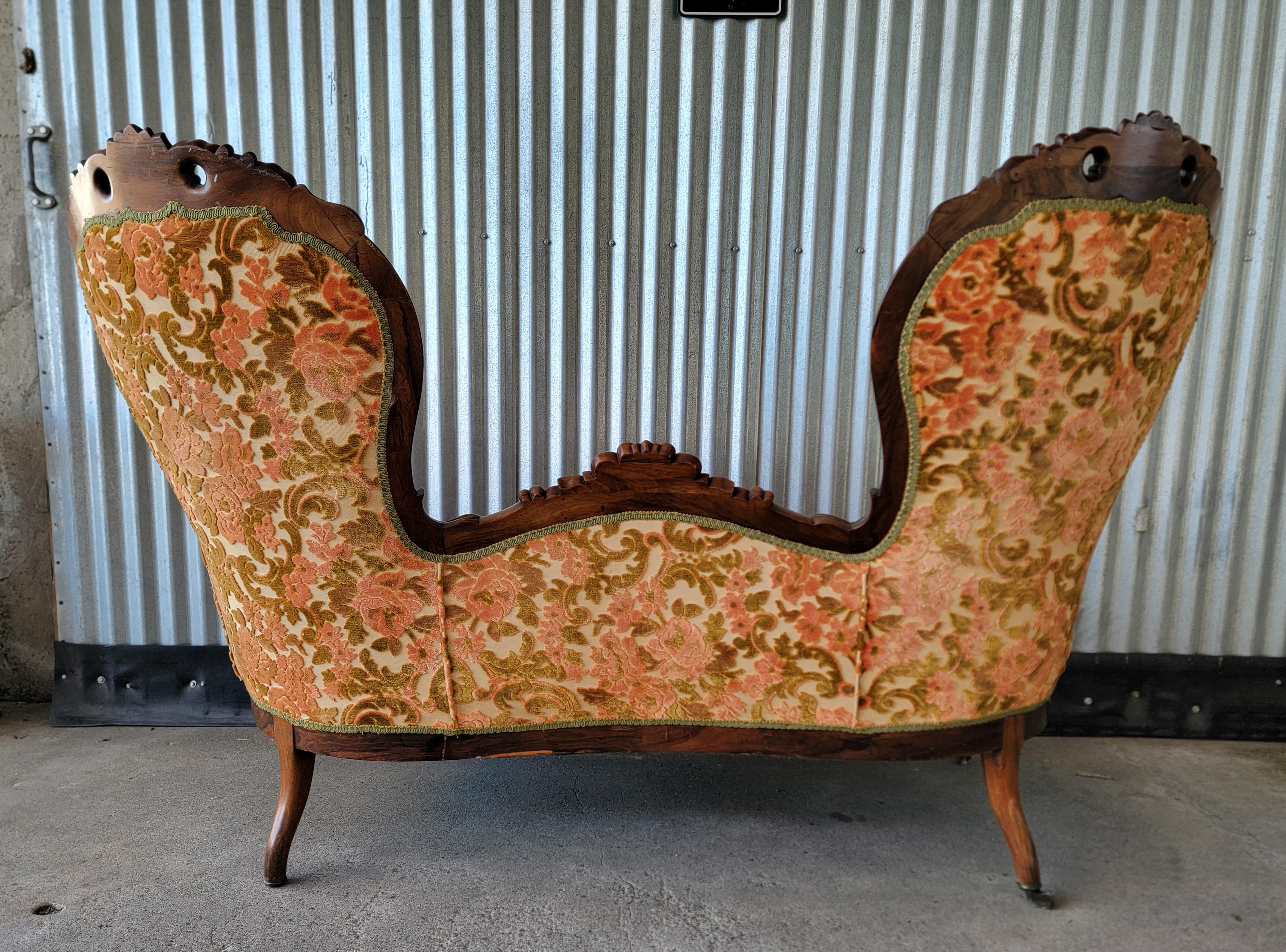Walnut Victorian Sofa Circa. 1880 For Sale