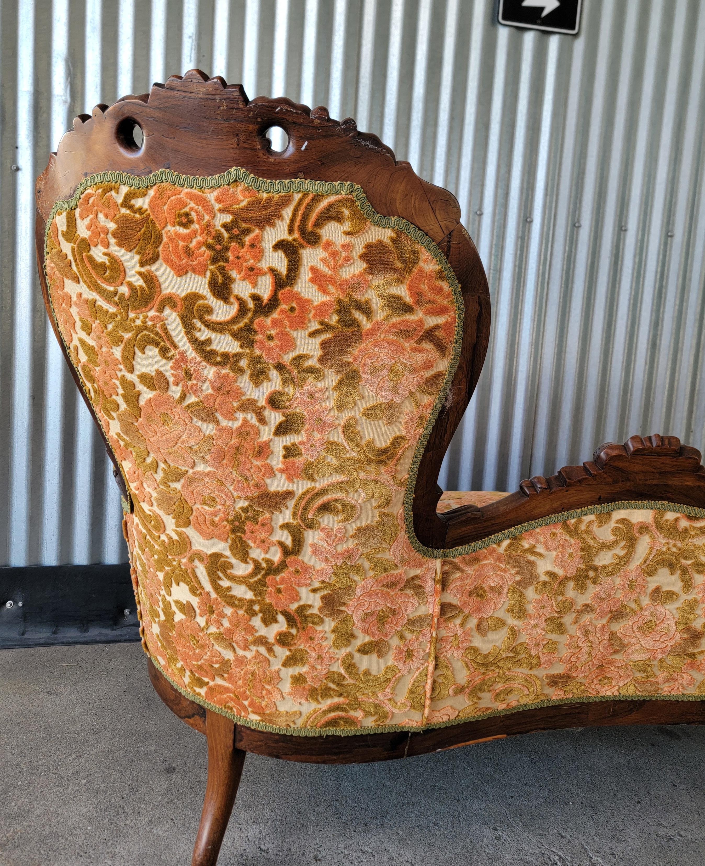 Victorian Sofa Circa. 1880 For Sale 1