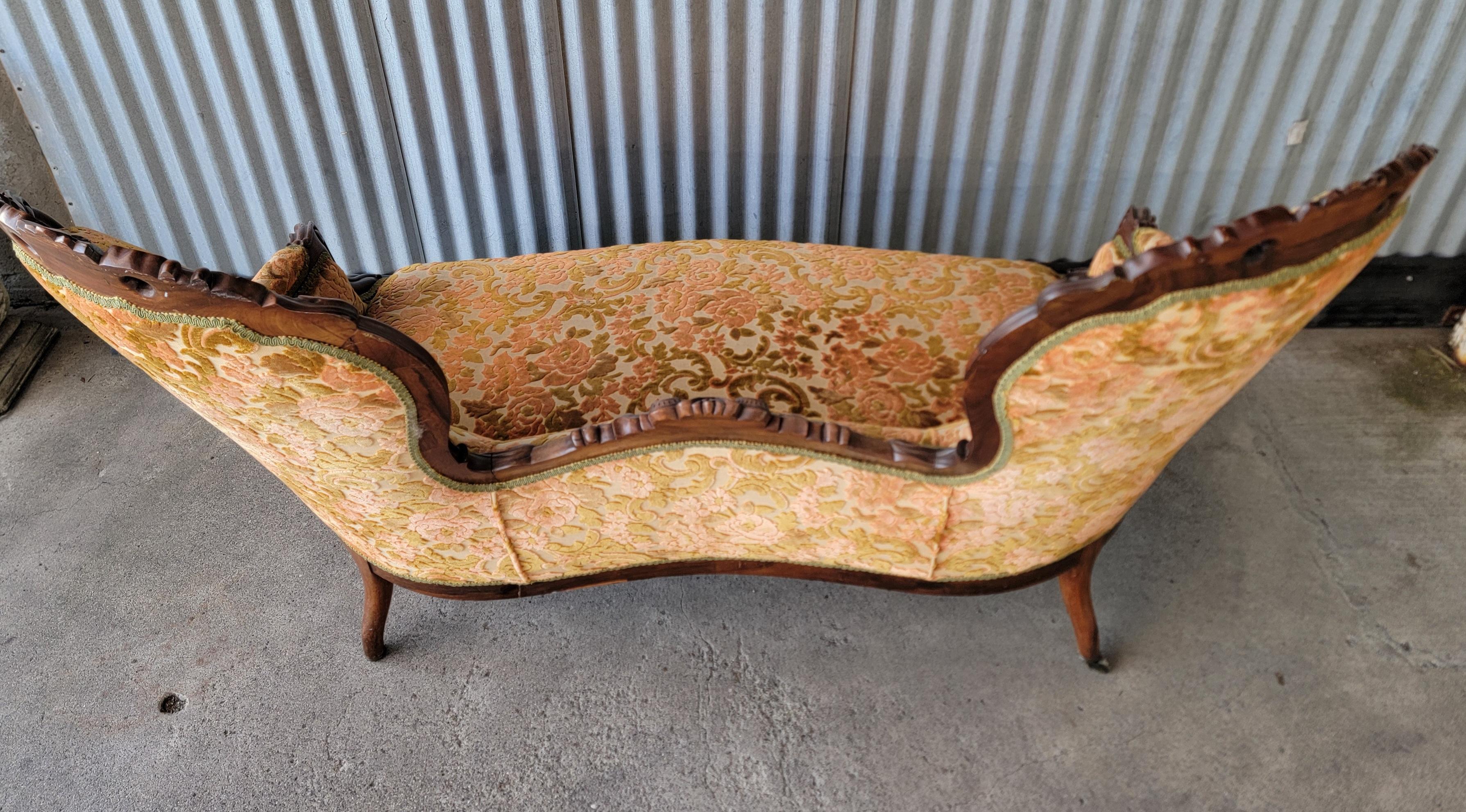 Victorian Sofa Circa. 1880 For Sale 3