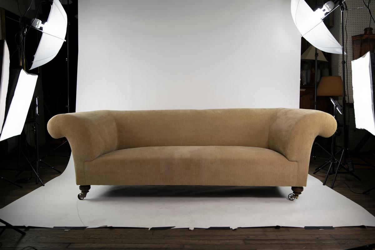 Victorian Sofa 1