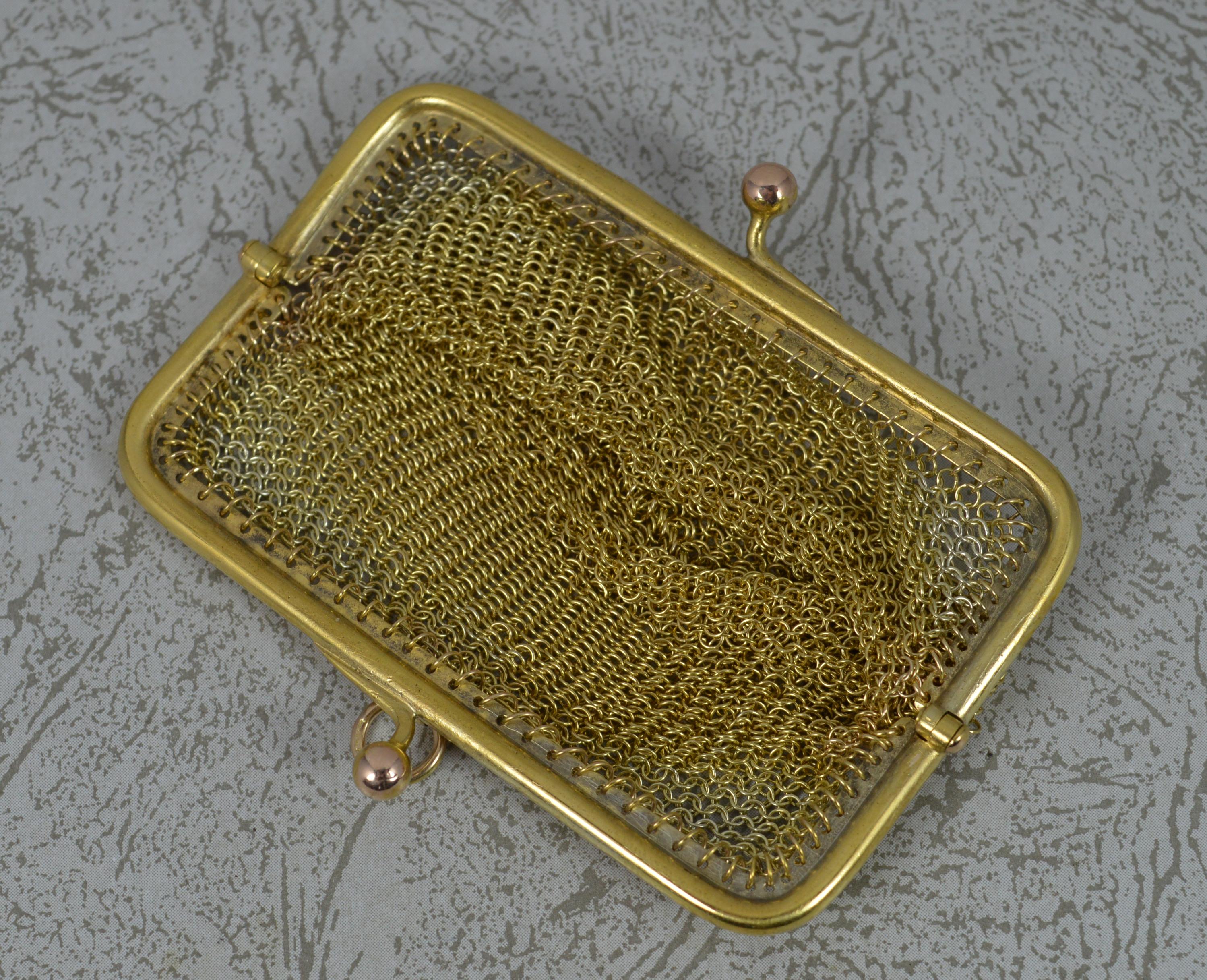 Victorian Solid 9 Carat Gold Ladies Coin Purse Chainmail Bag In Good Condition For Sale In St Helens, GB