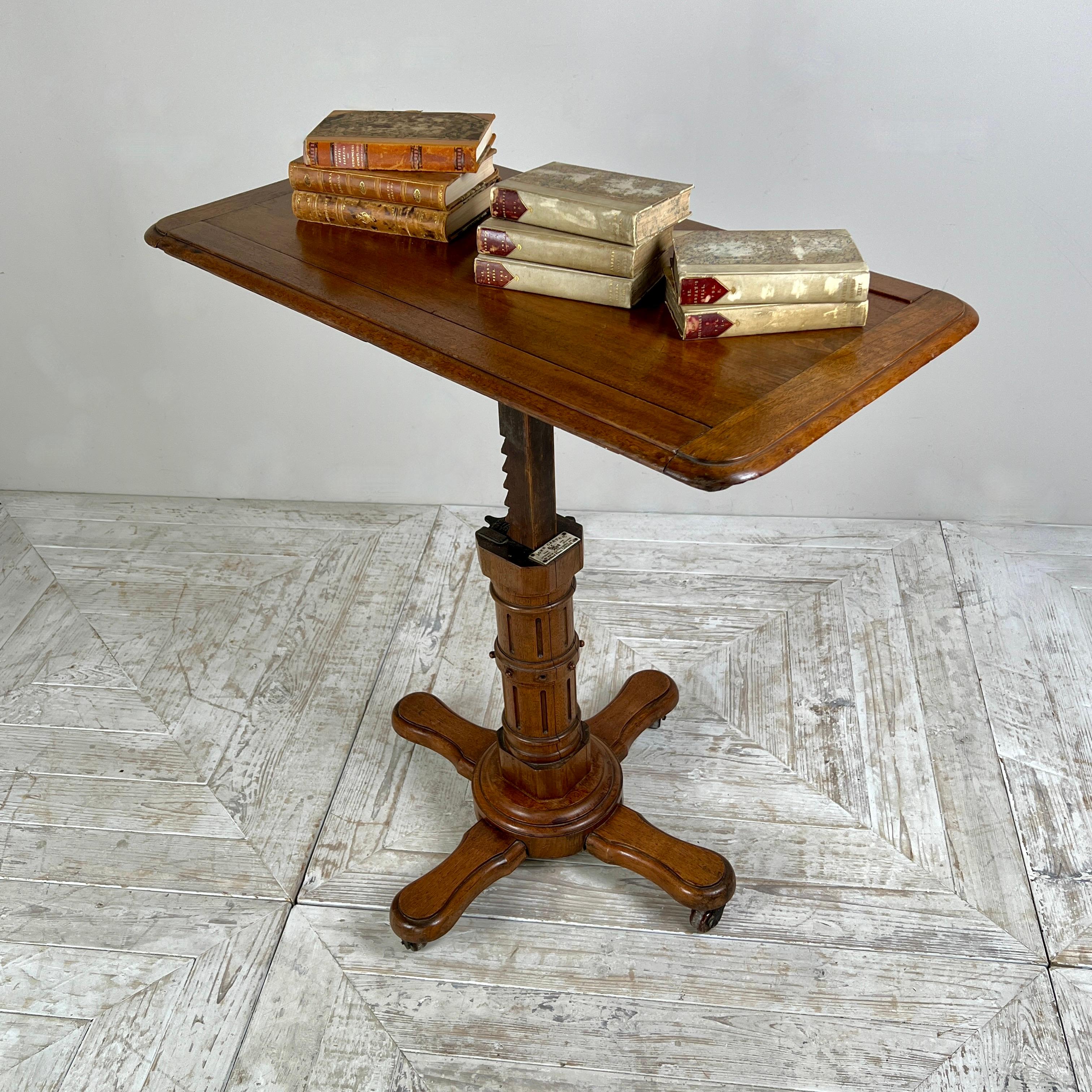 Victorian Solid Oak Adjustable Reading Table By John Carter In Good Condition For Sale In London, GB