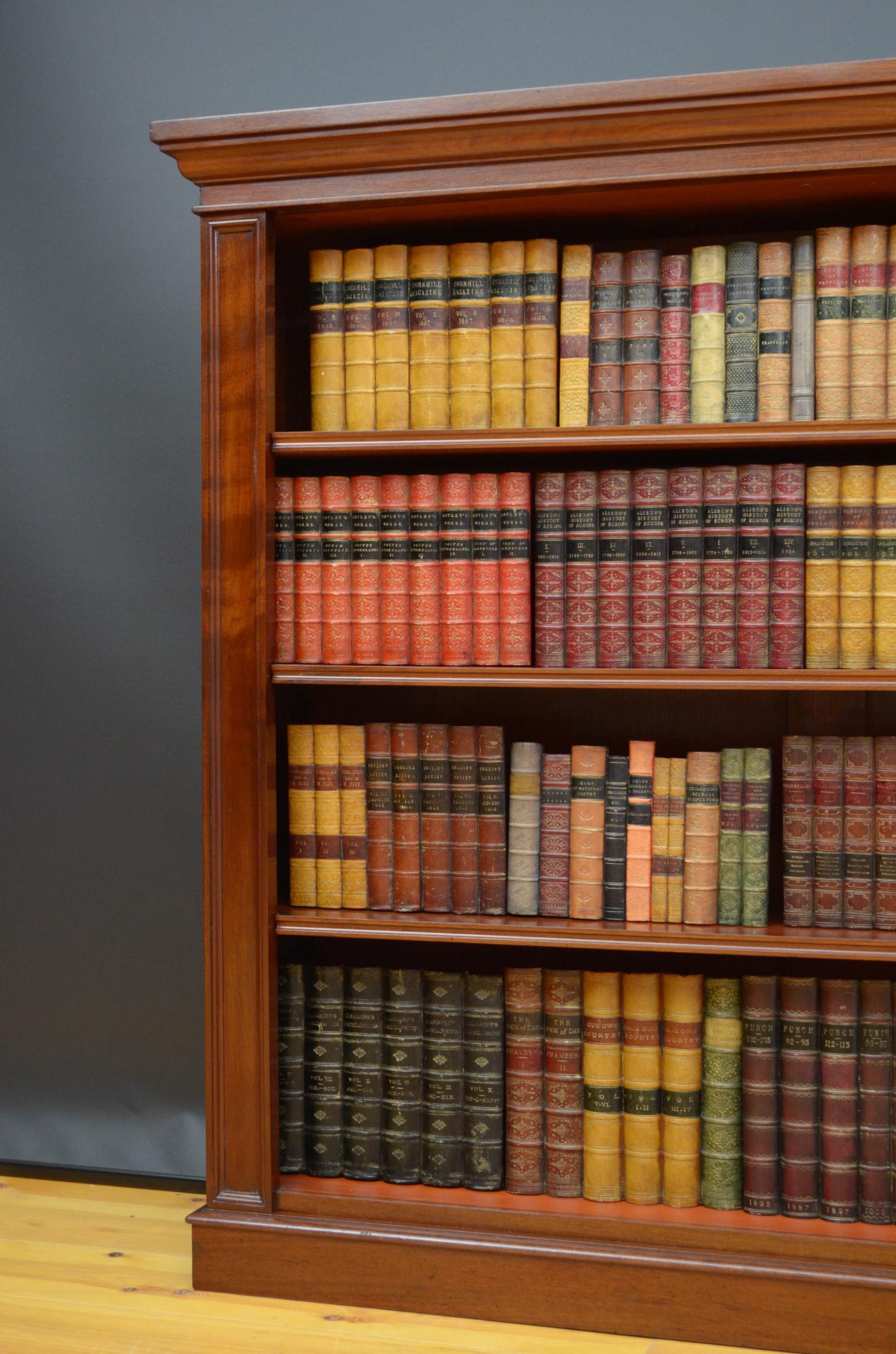 Victorian Solid Mahogany Open Bookcase In Good Condition In Whaley Bridge, GB