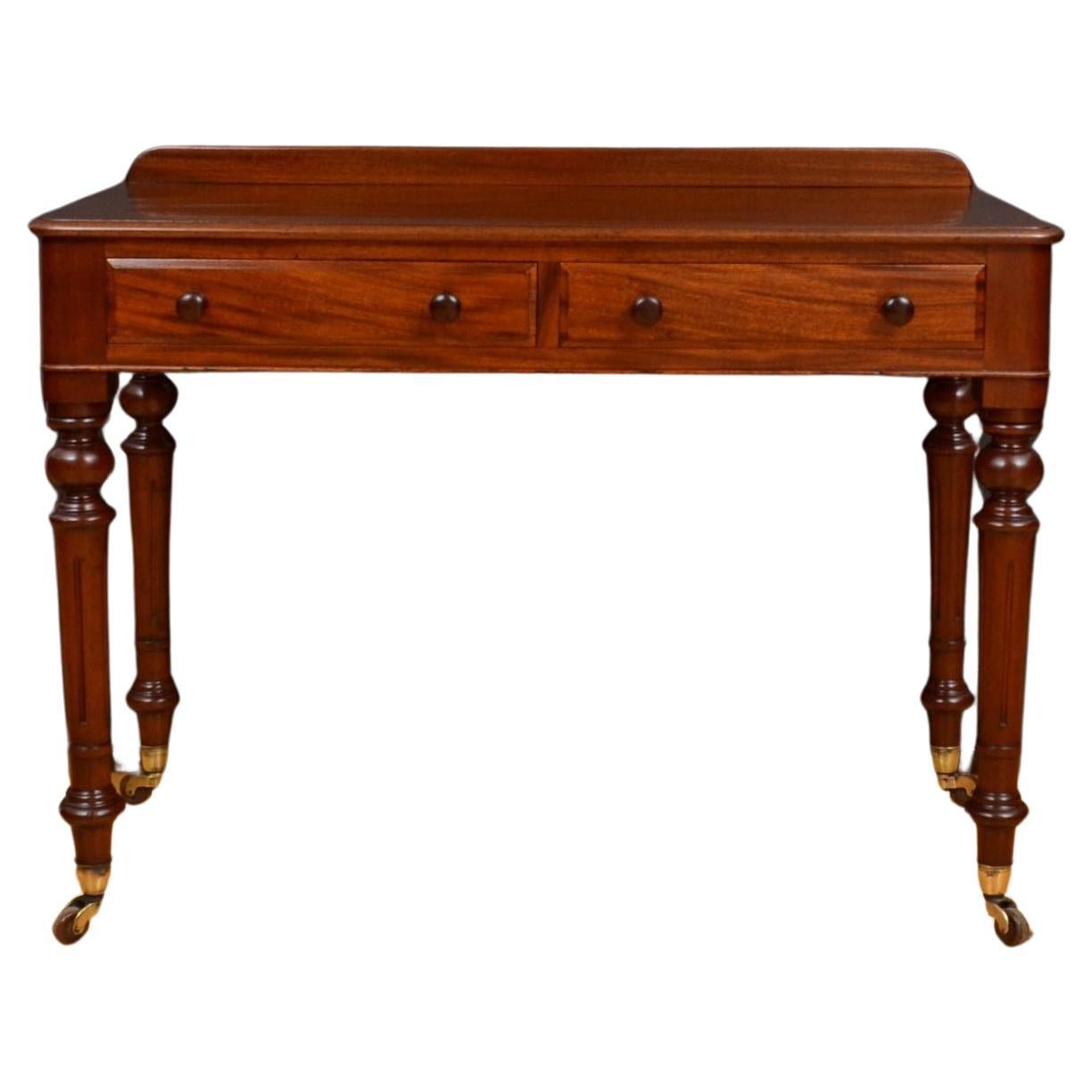 Victorian solid Mahogany writing table For Sale