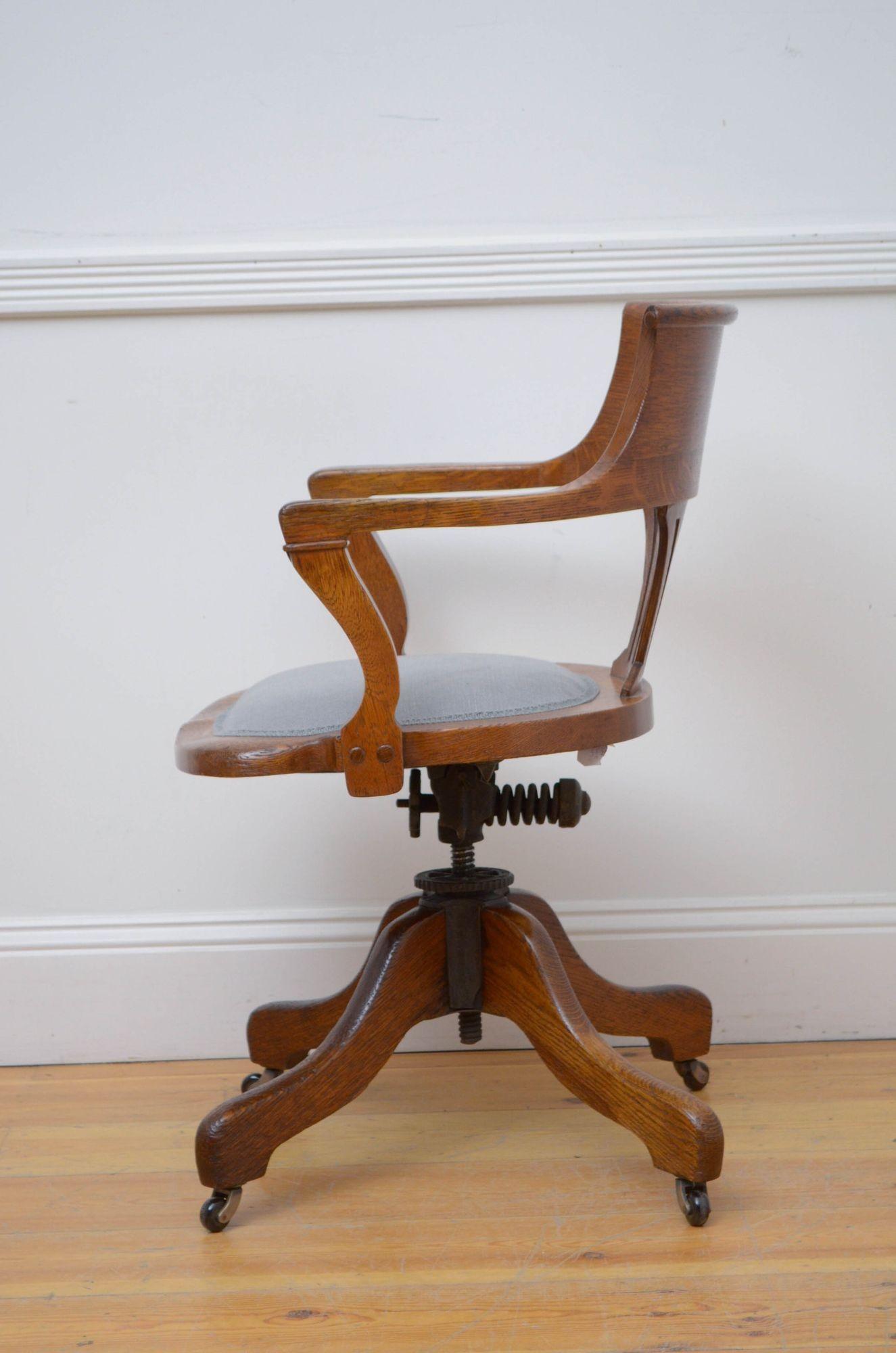 English Victorian Solid Oak Swivelling Desk Chair