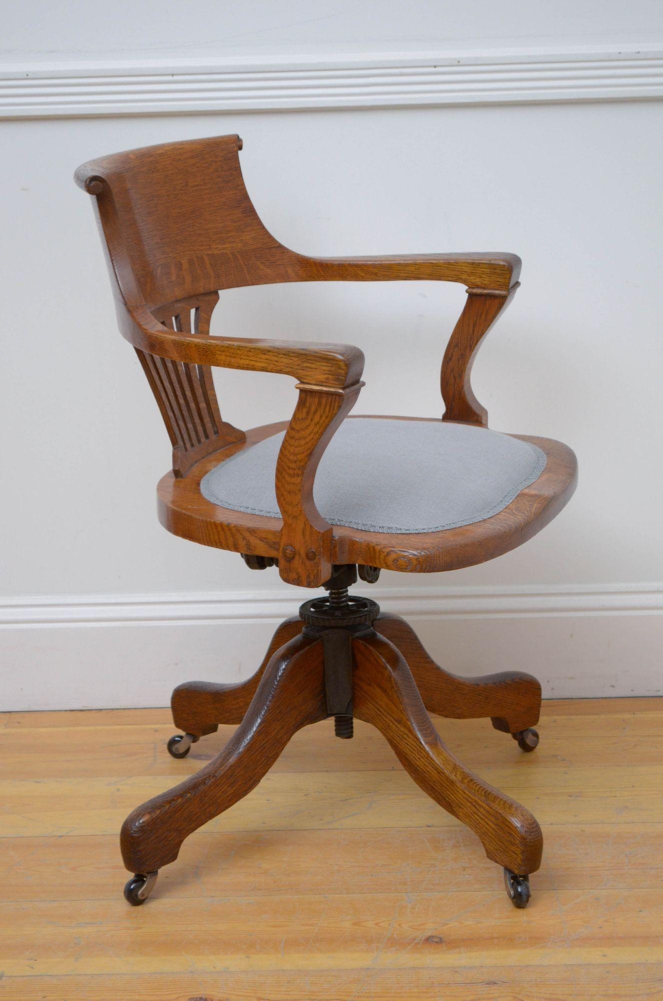 19th Century Victorian Solid Oak Swivelling Desk Chair