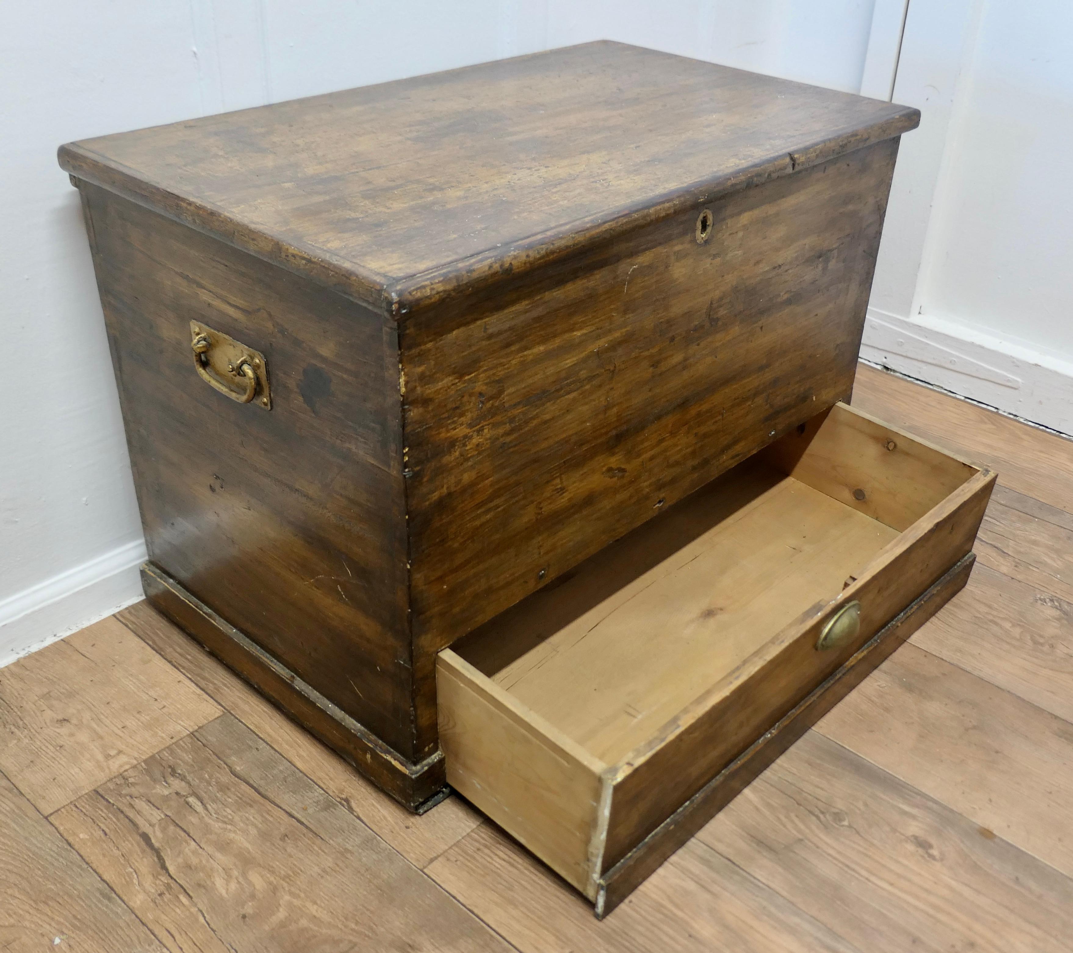 19th Century  Victorian Solid Pine Mule Chest.  The Chest is a sturdy piece, it has a conceal For Sale