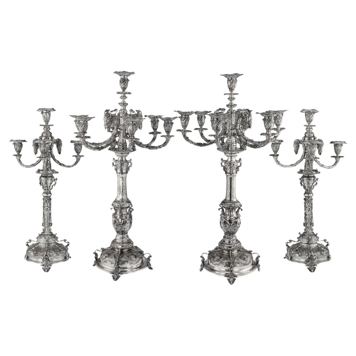 Ensemble victorien en argent massif de quatre candélabres, Macrae, vers 1872-1873 en vente