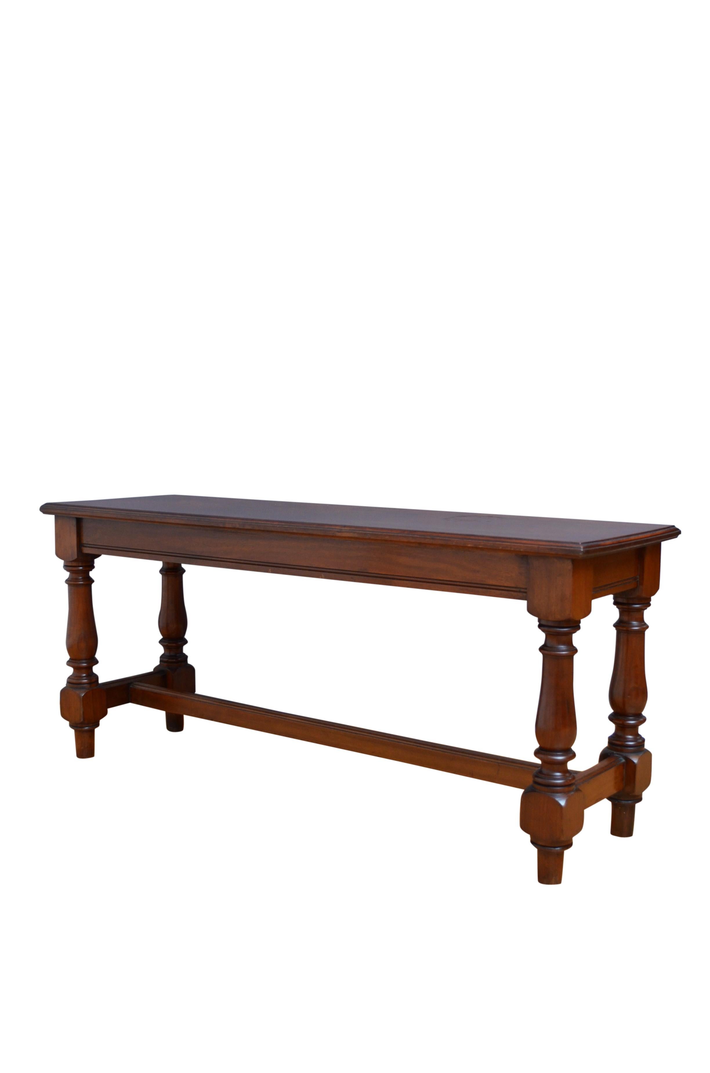 Victorian solid Walnut Hall Bench For Sale 2