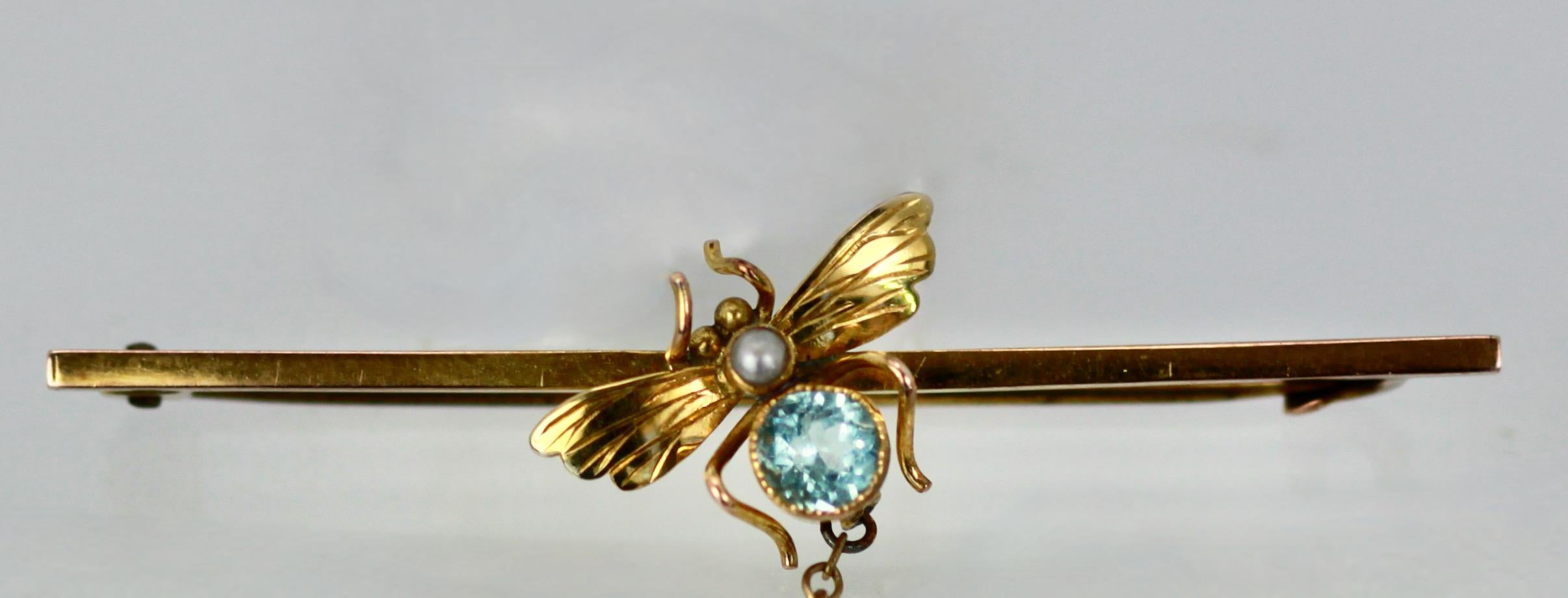 This lovely small brooch represents the 