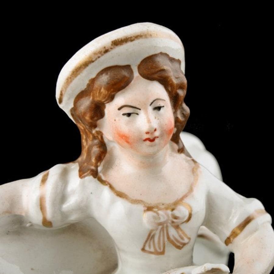 Victorian Staffordshire Cow & Dairy Maid, 19th Century In Good Condition For Sale In London, GB
