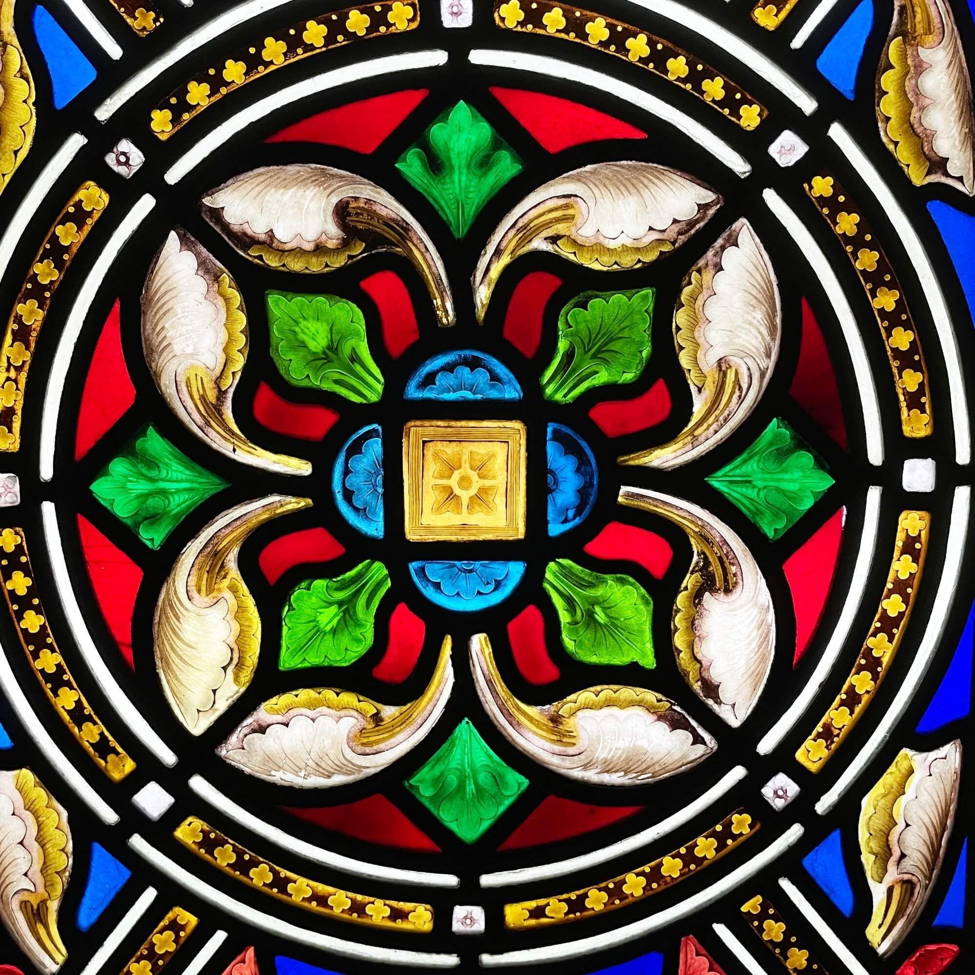 Viktorianische Glasmalerei Arched Church's Panel im Angebot 1