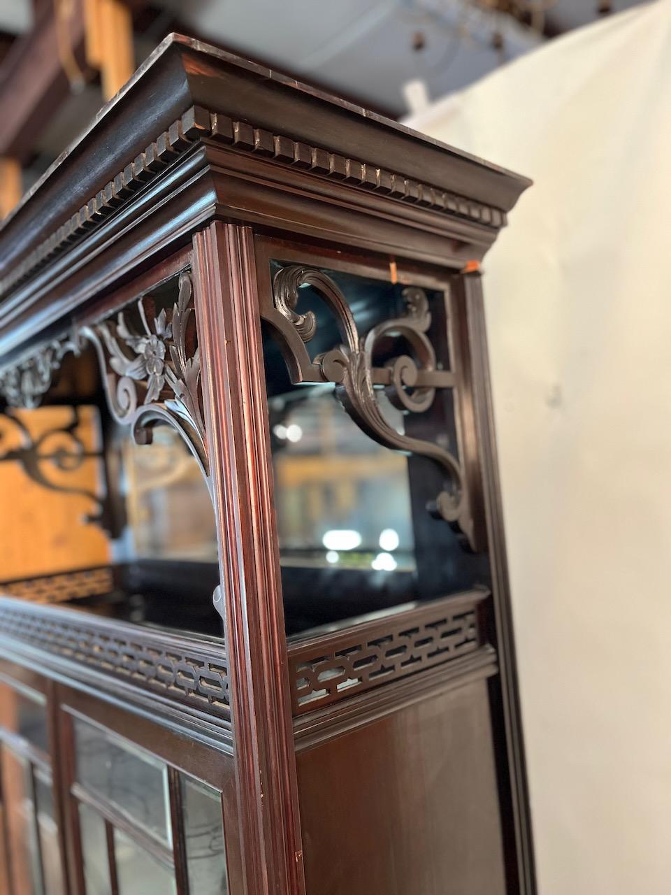 Victorian Standing Vitrine / Display Cabinet For Sale 3