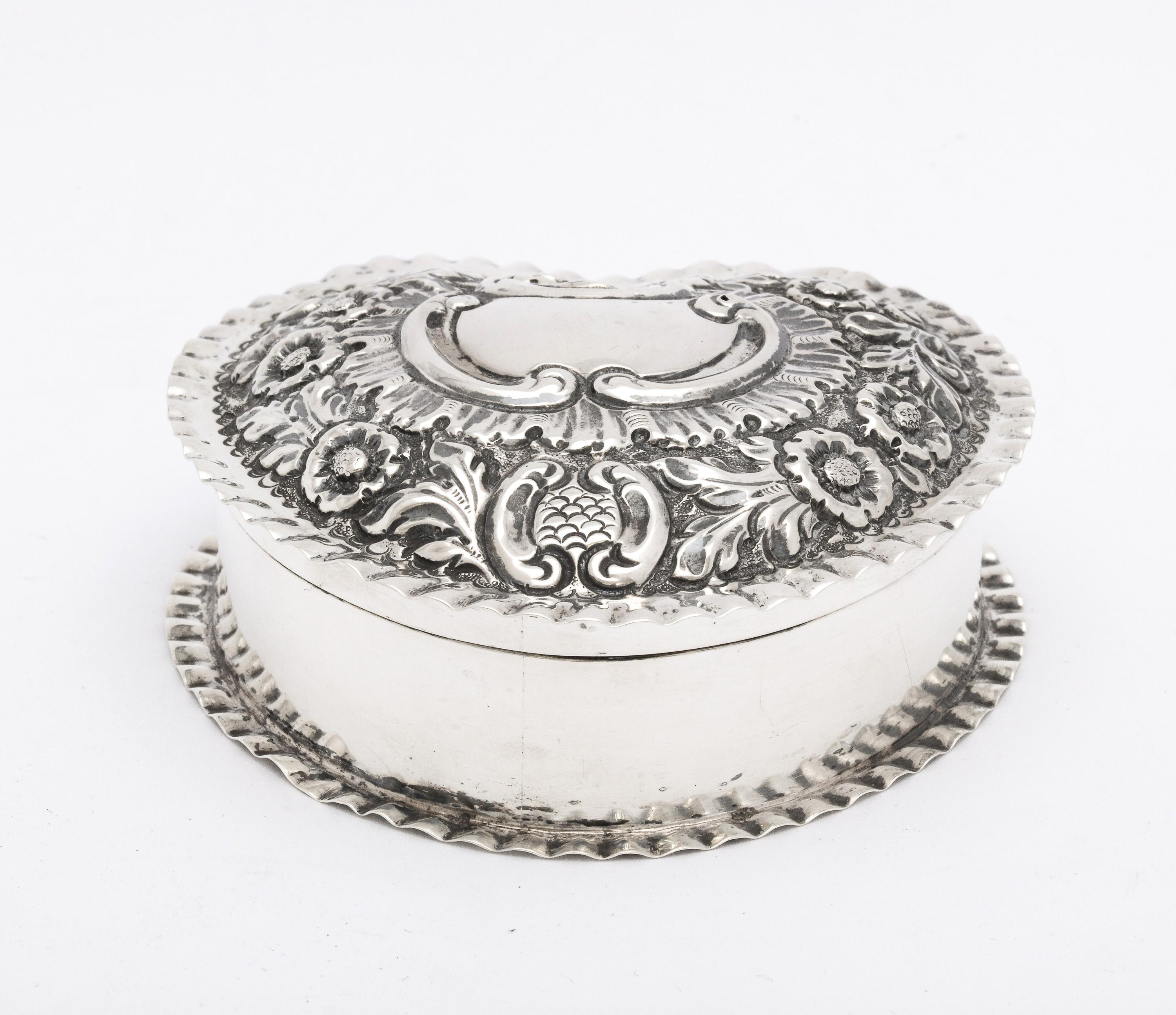 Victorian Sterling Heart-Form Trinkets Box with Hinged Lid 4