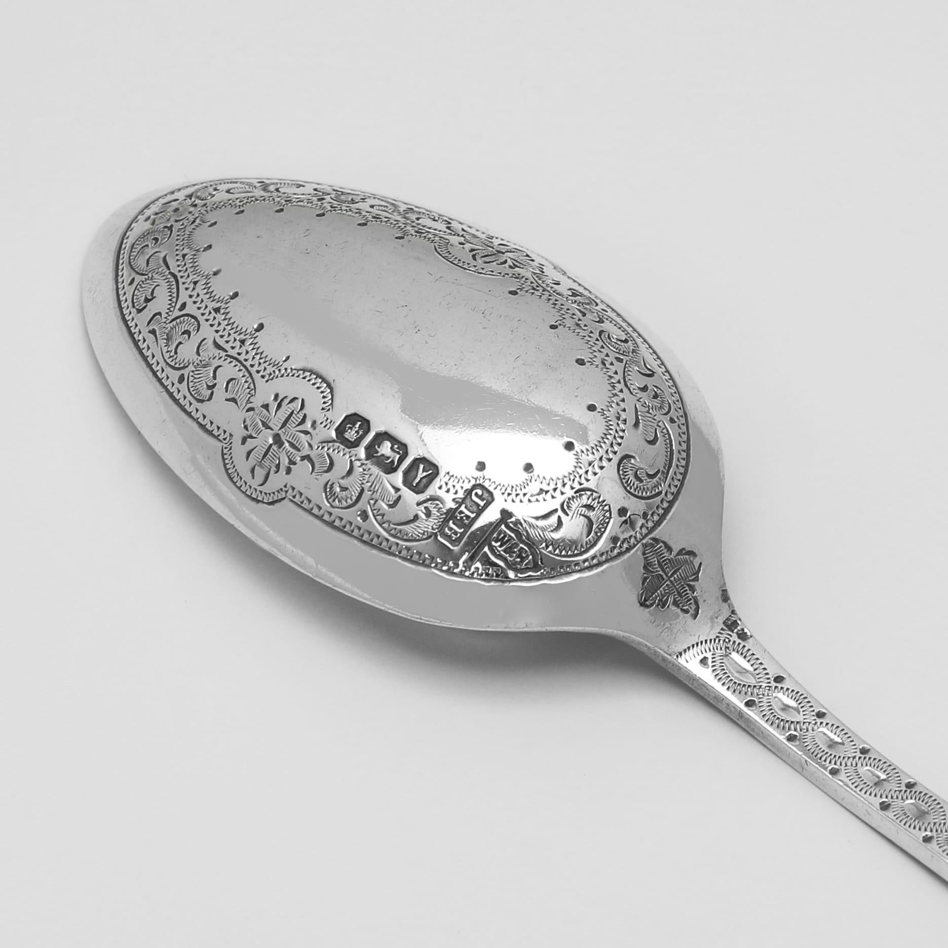 Viktorianisches Kinderbesteck aus Sterlingsilber und Perlmutt - Walker & Hall 1891 im Zustand „Gut“ im Angebot in London, London