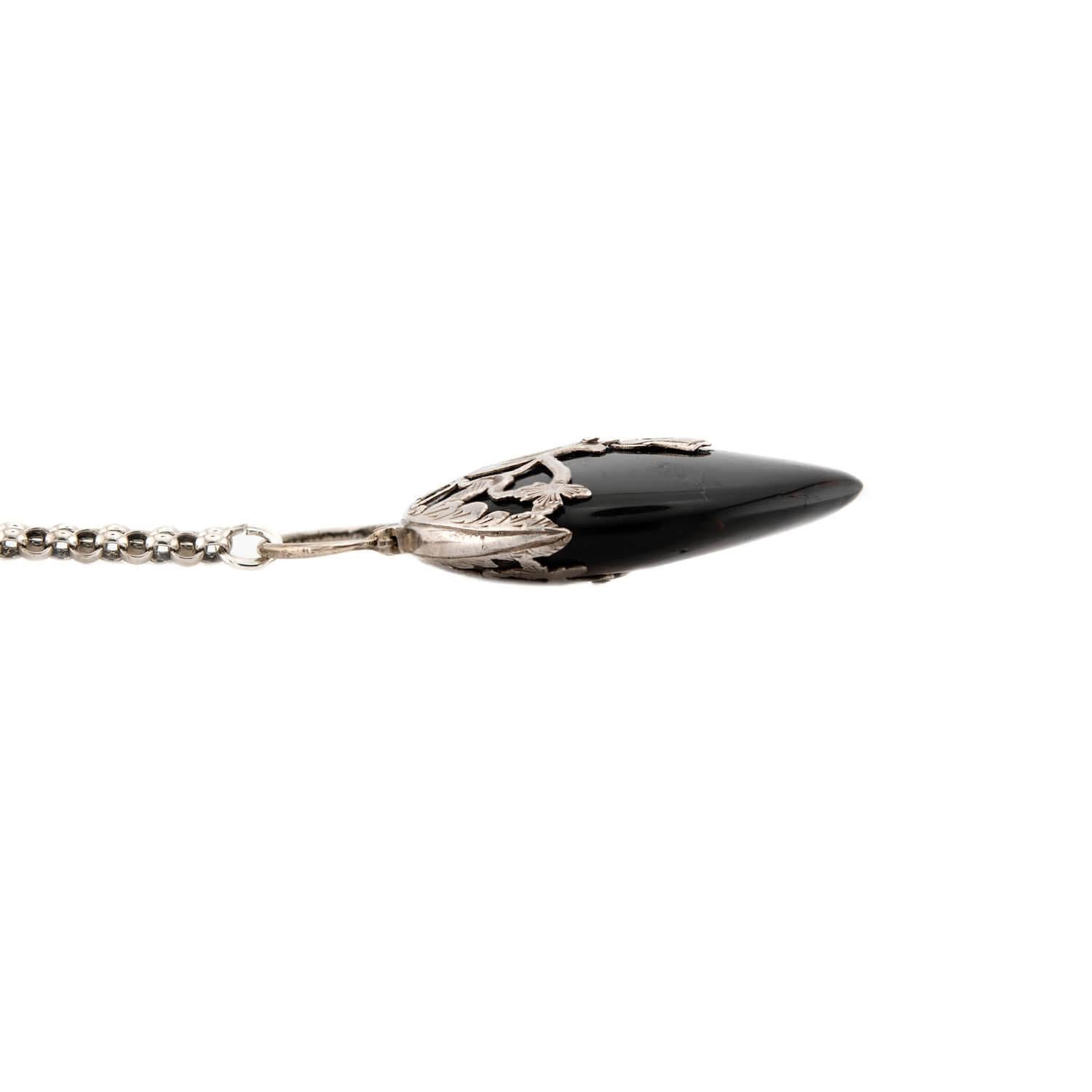 Viktorianische Halskette mit geschnitztem Horn- Padlock-Anhänger aus Sterlingsilber im Zustand „Gut“ im Angebot in Narberth, PA