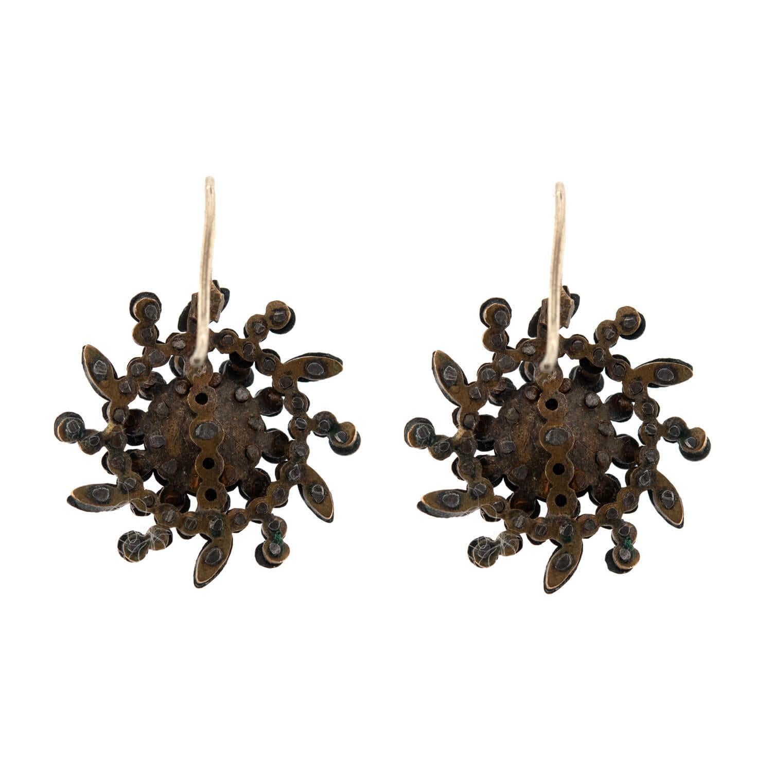 Boucles d'oreilles victoriennes en argent sterling taillé à motif flocon de neige Bon état - En vente à Narberth, PA