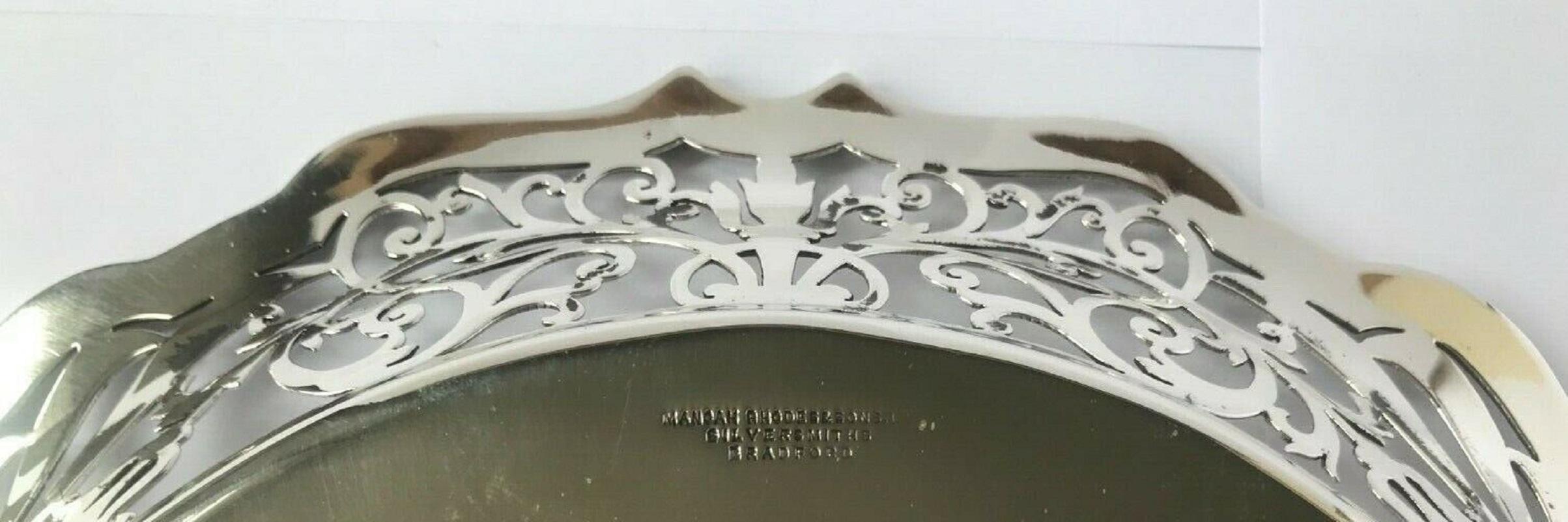 Piatto vittoriano in argento sterling di Manoah Rhodes & Sons Silversmiths, 1901 in vendita 2