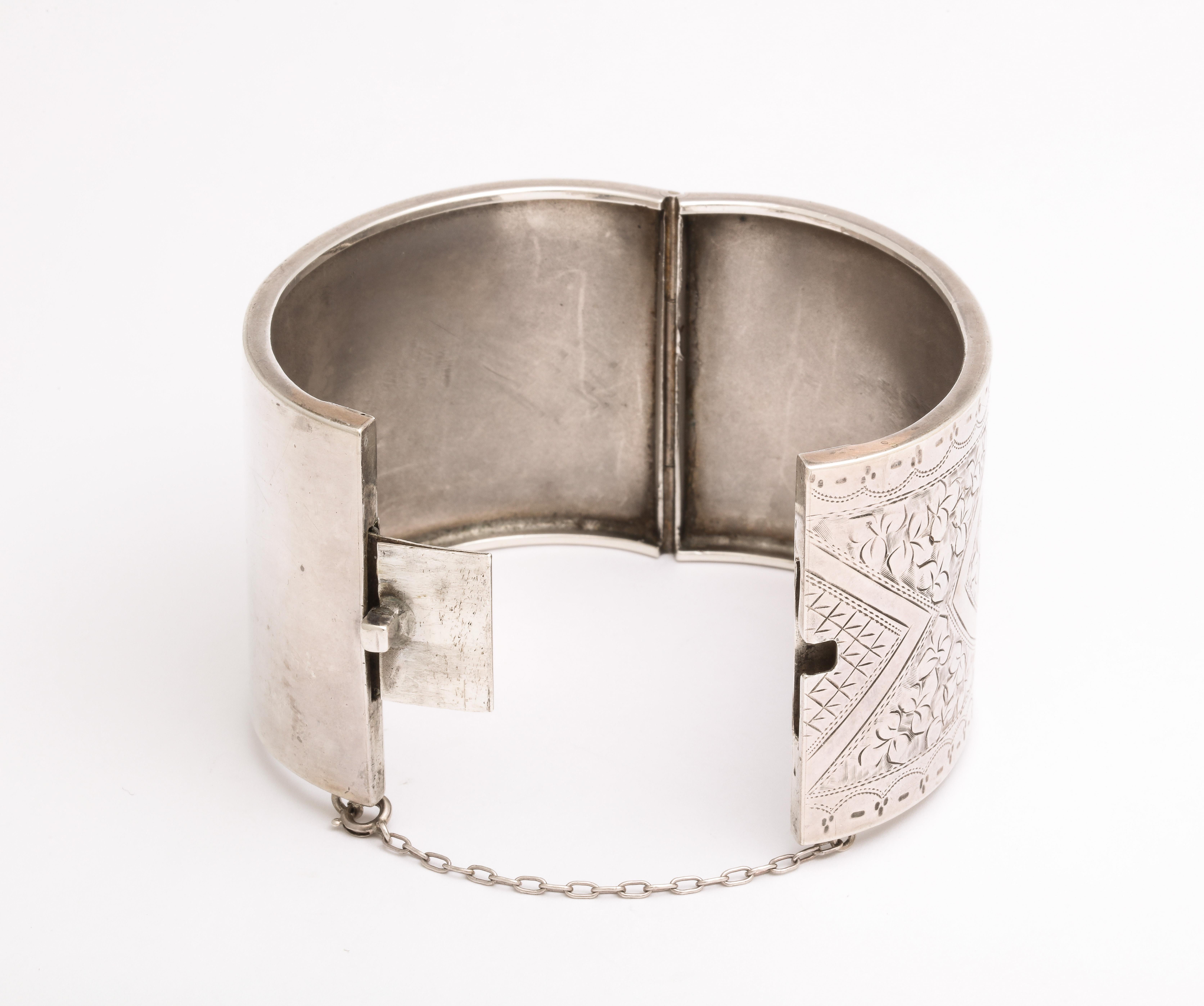 Victorian Sterling Silver Extra Wide Ivy Leaf Cuff Bracelet For Sale 2