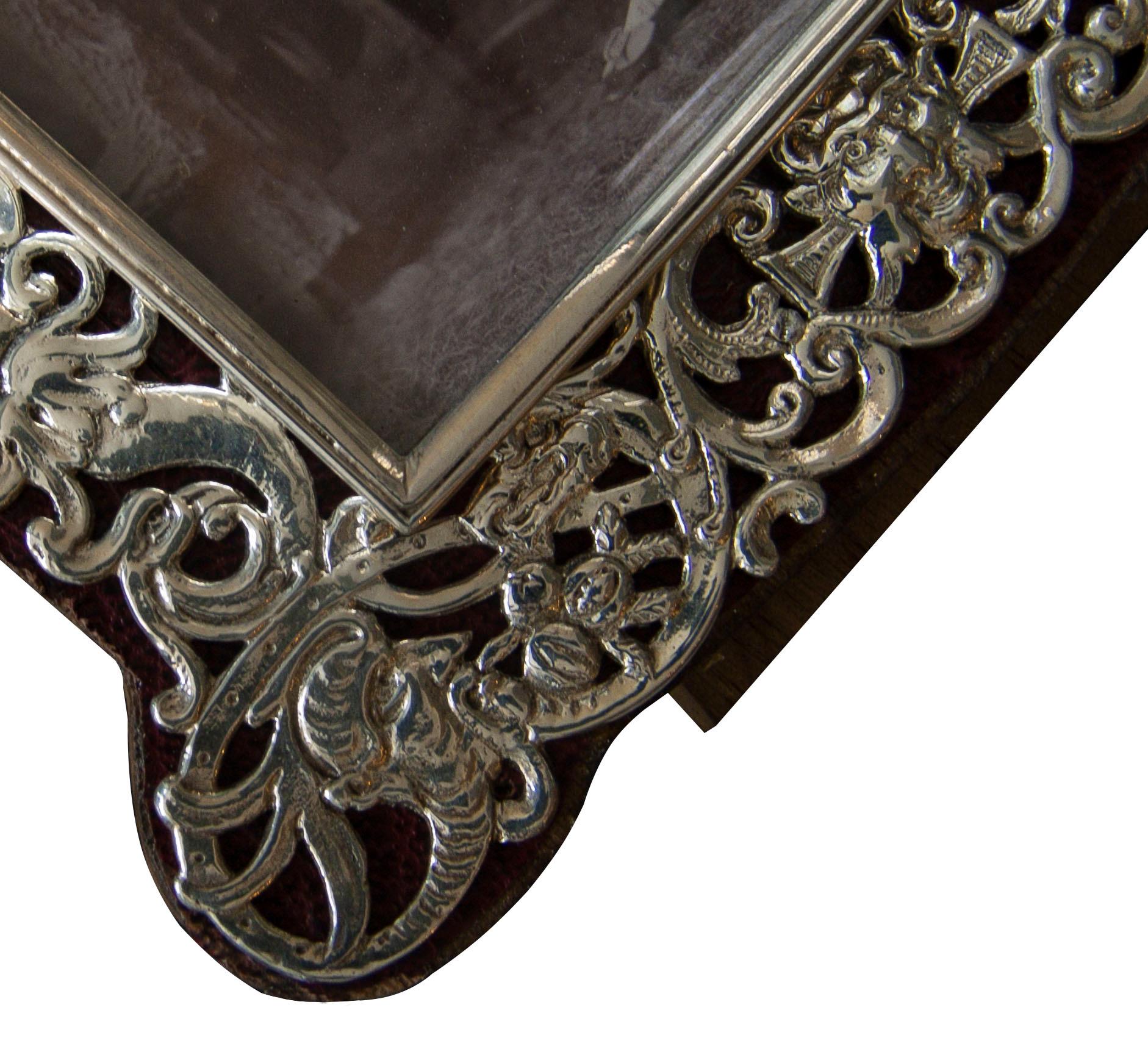 English Victorian Sterling Silver Filigree Pierced Opening Photograph Frame, 1890 For Sale