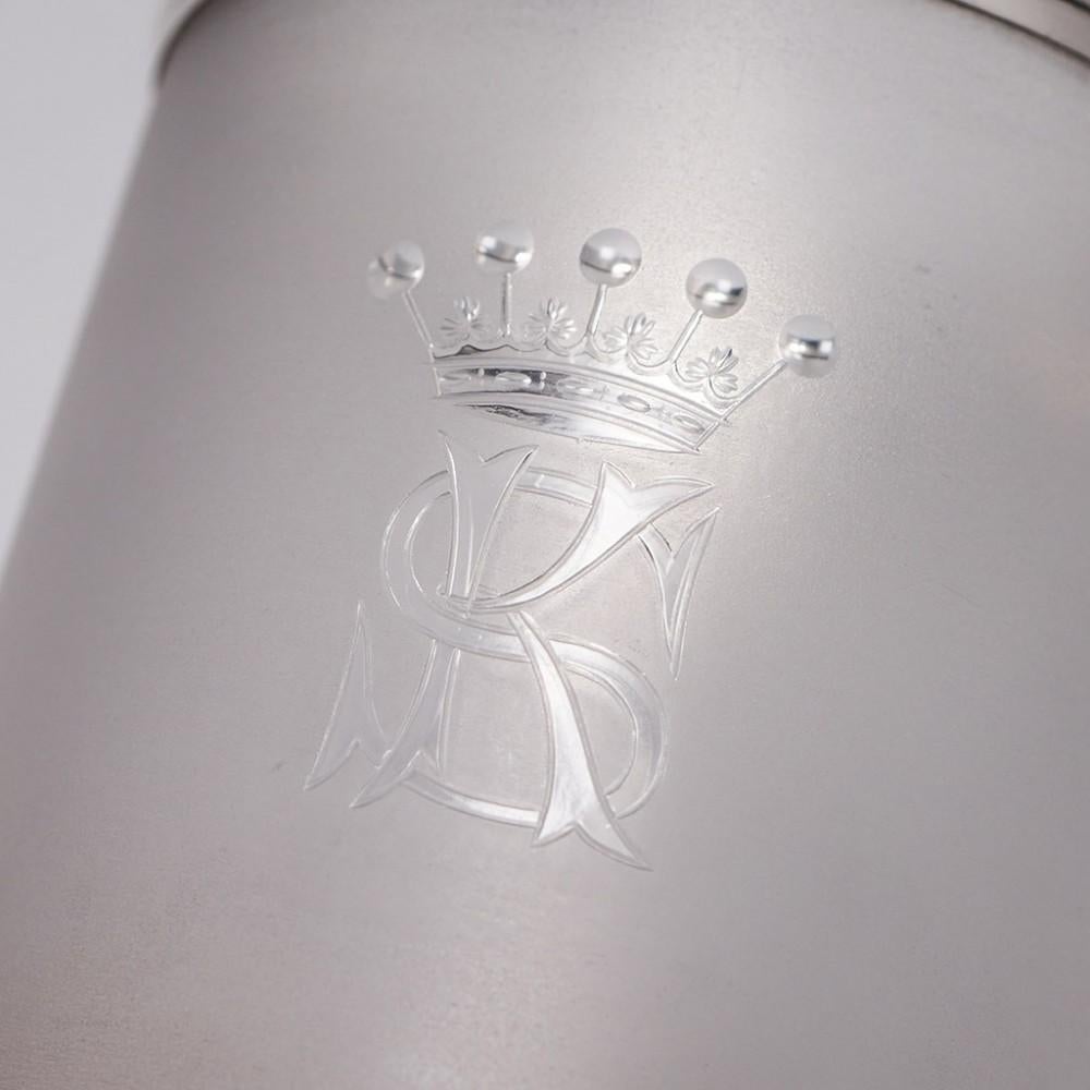 Victorian Sterling Silver & Frosted Glass Tankard London, 1855 For Sale 3