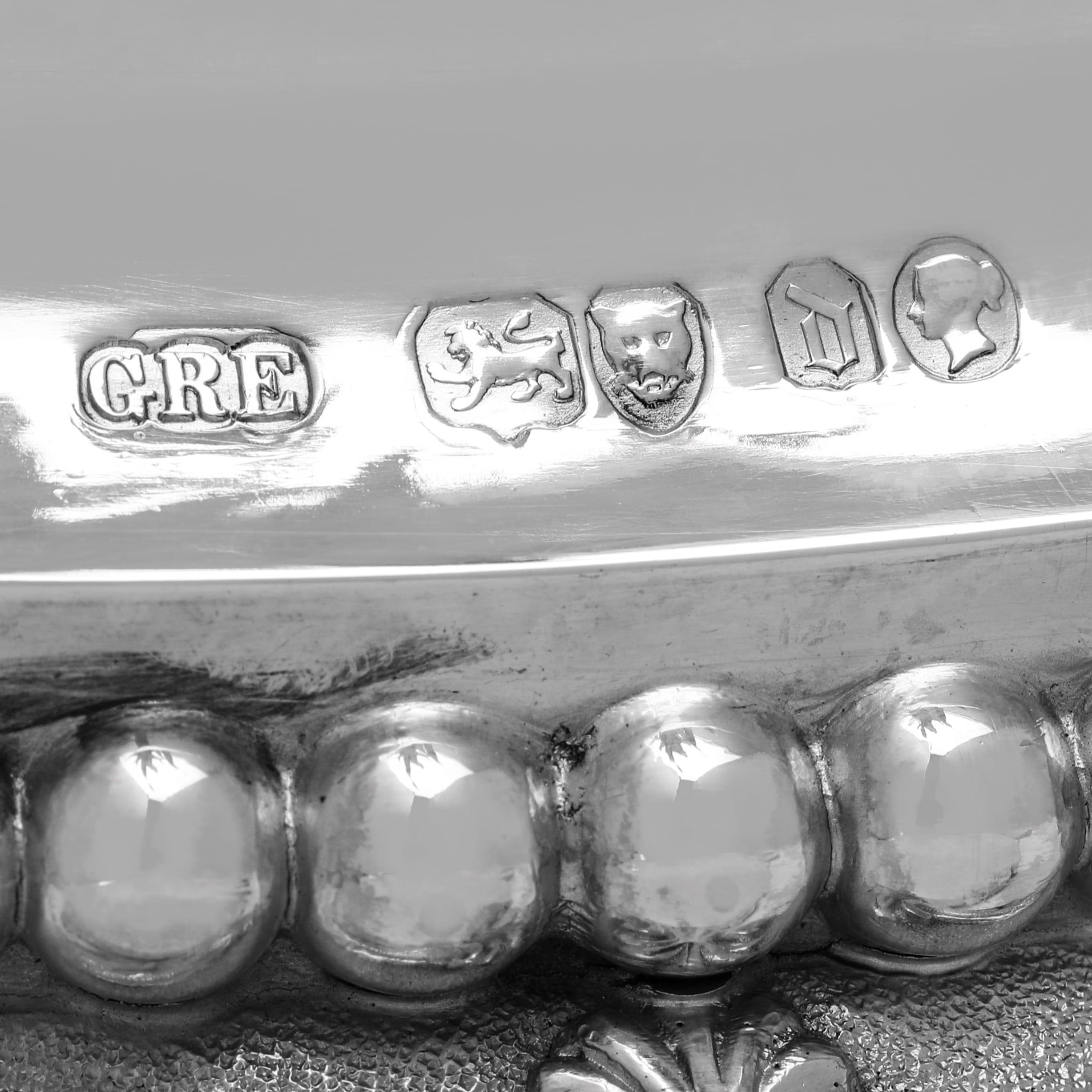 Viktorianischer naturalistischer Tafelaufsatz aus Sterlingsilber und Glas von Elkington, 1859 im Angebot 11