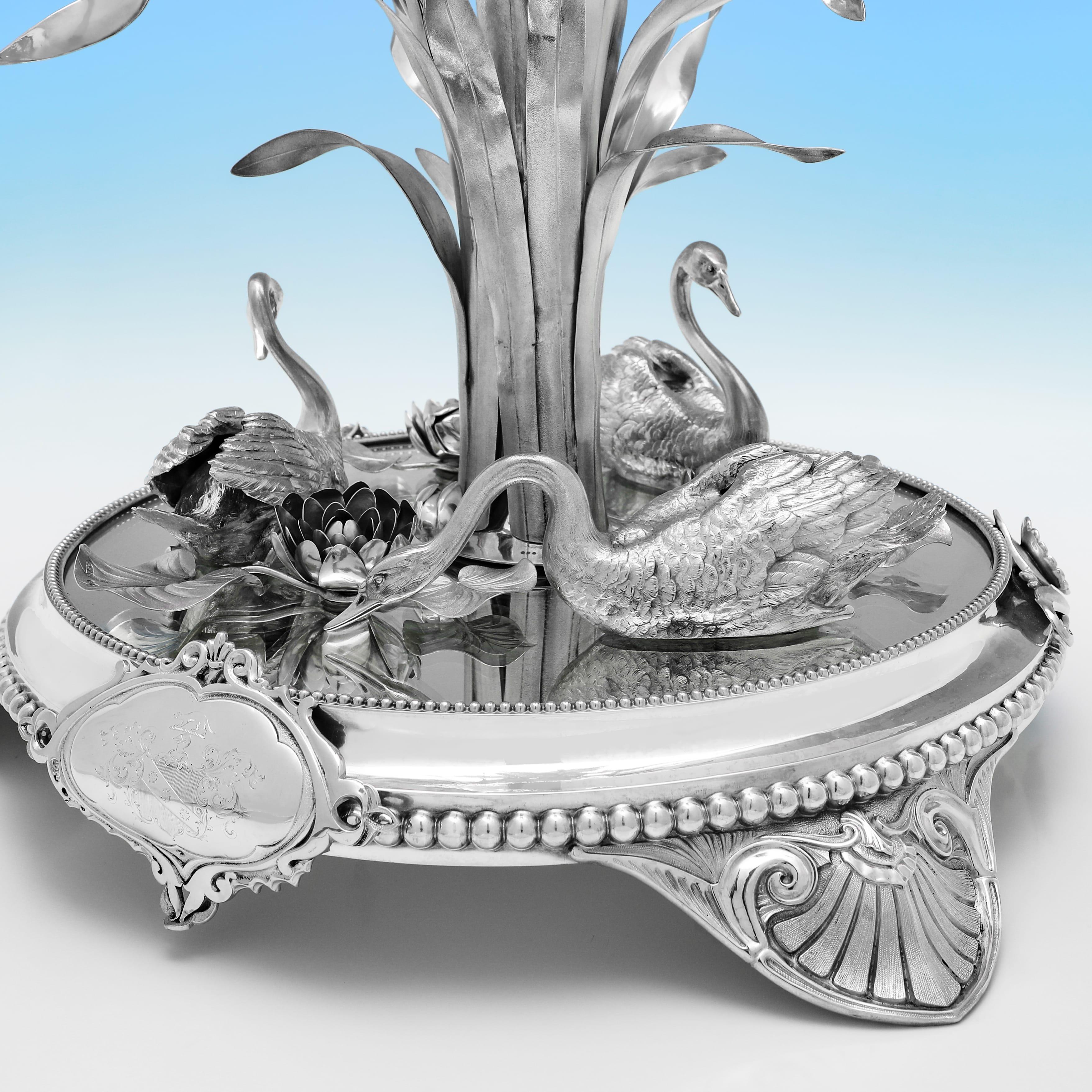 Viktorianischer naturalistischer Tafelaufsatz aus Sterlingsilber und Glas von Elkington, 1859 im Angebot 2