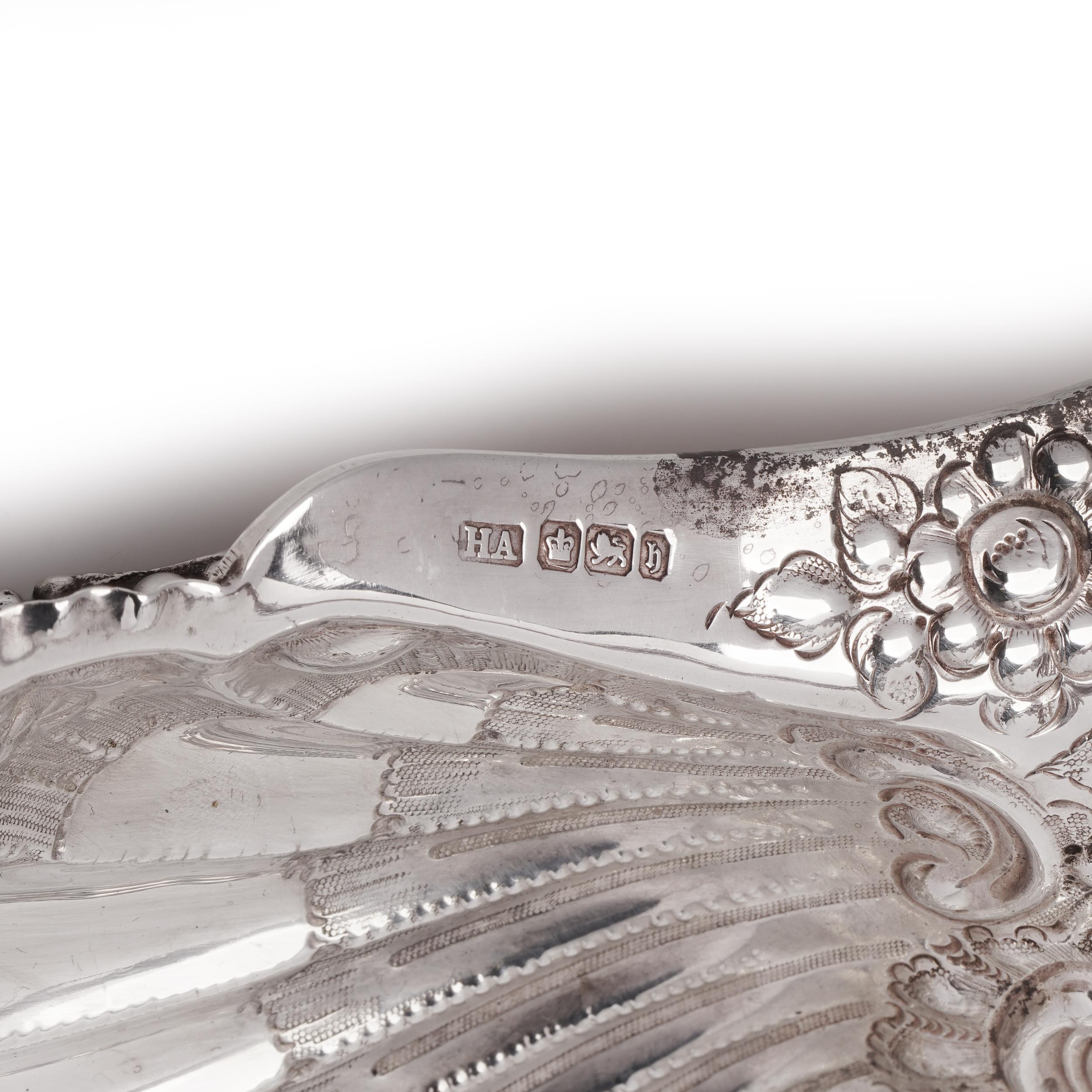 Victorian Sterling Silver Grape Dish with Grape Scissors Henry Atkins, 1893 For Sale 5